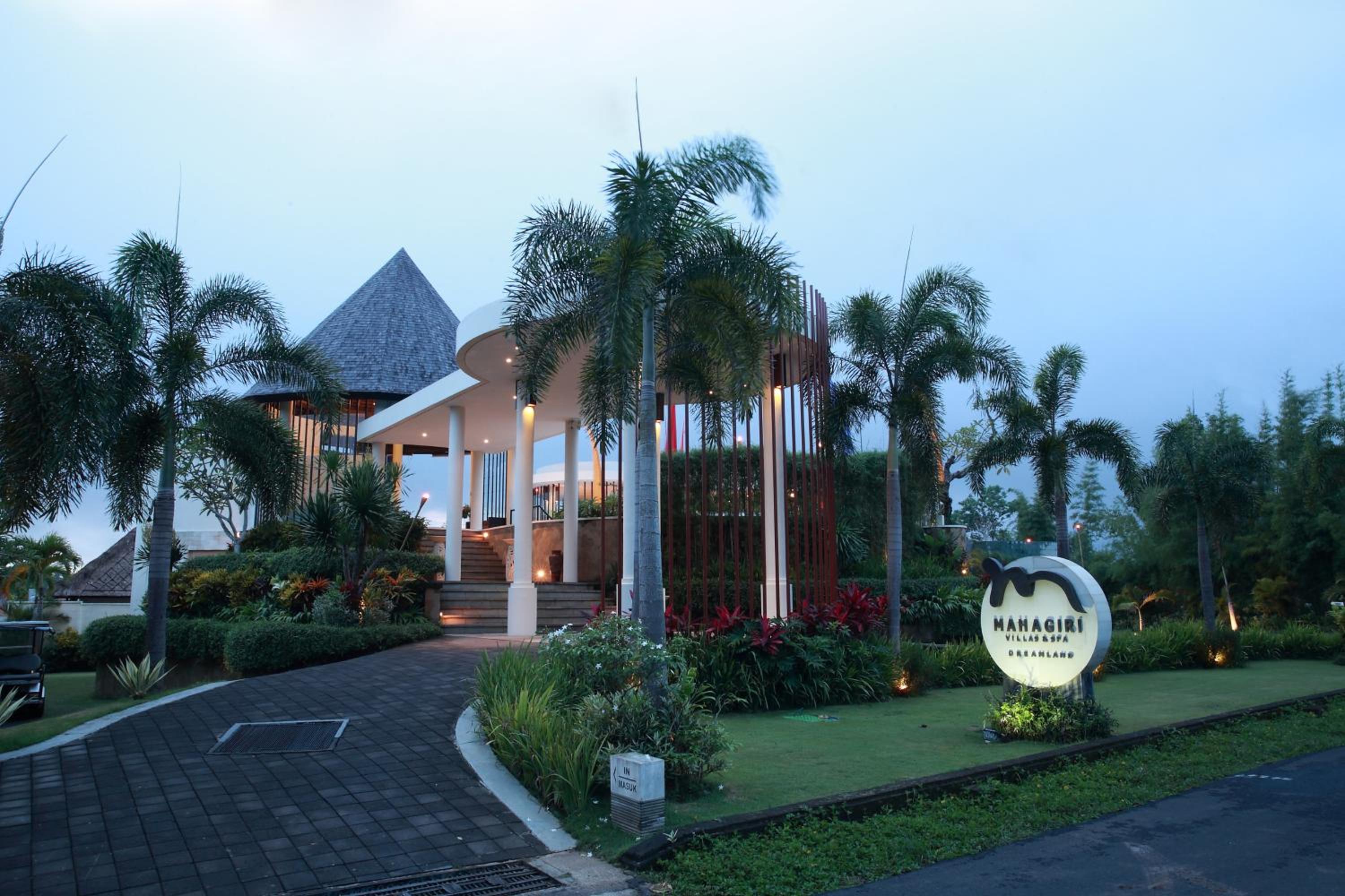 Mahagiri Villas & Spa Dreamland