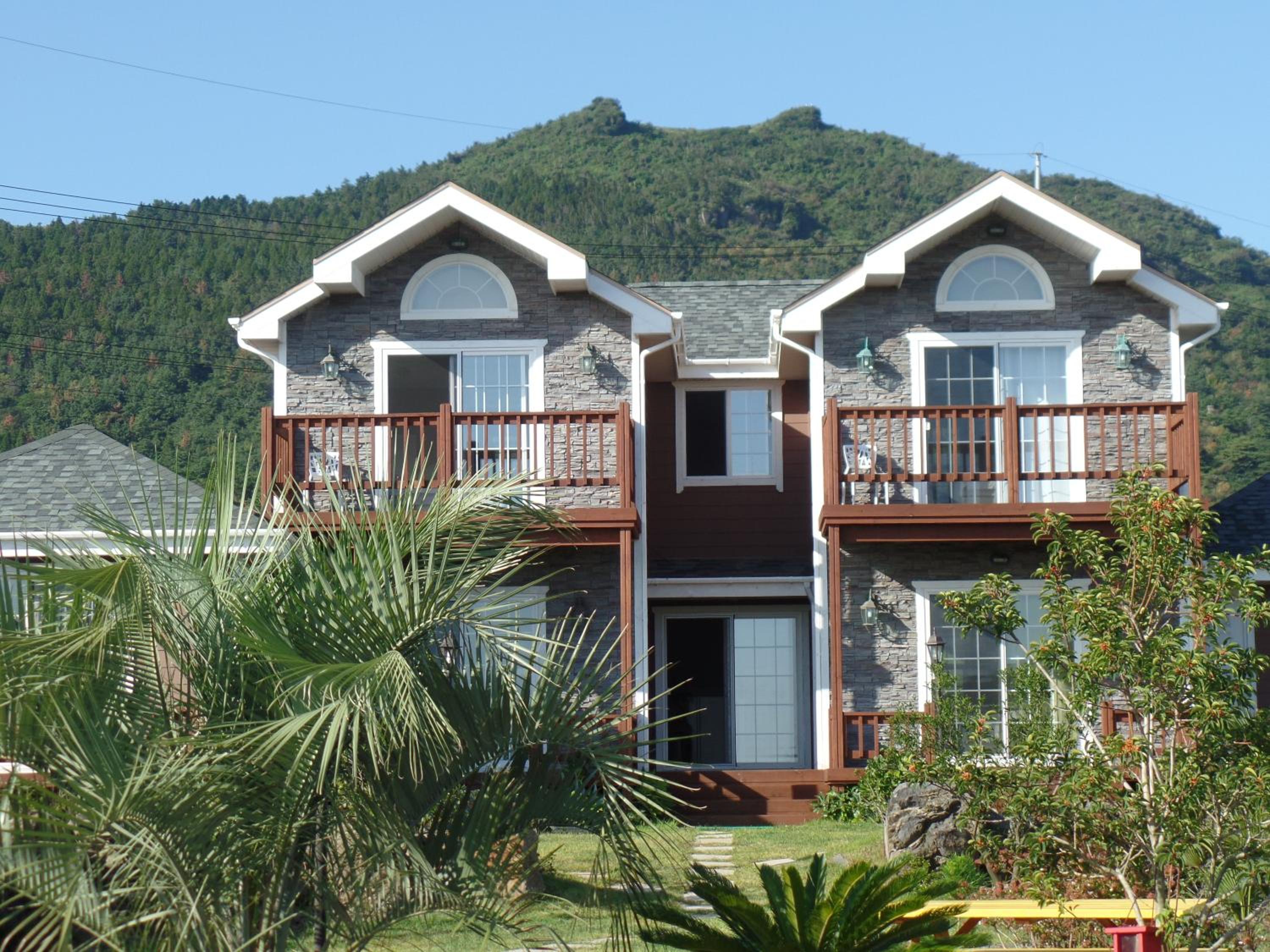 Jubilee Chalet