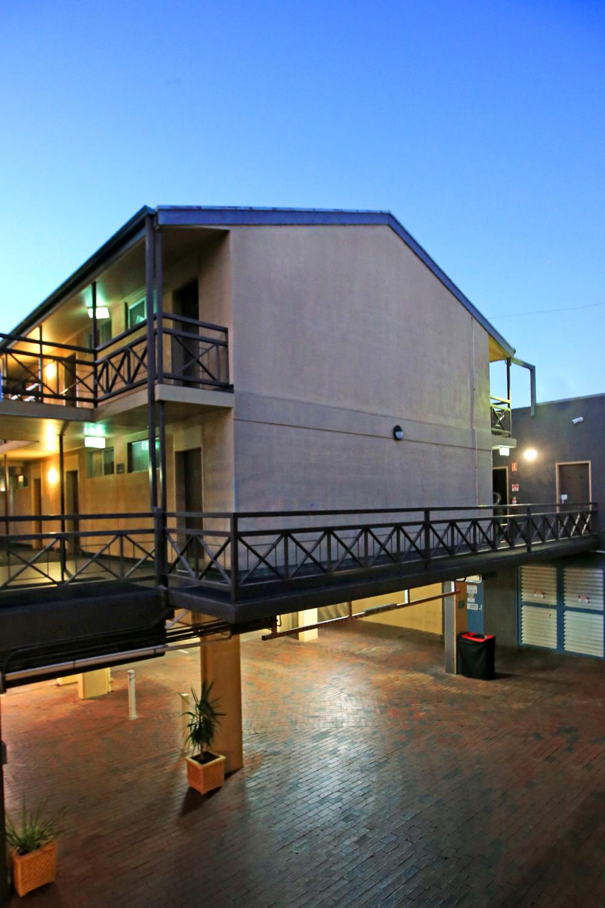 Photo 13