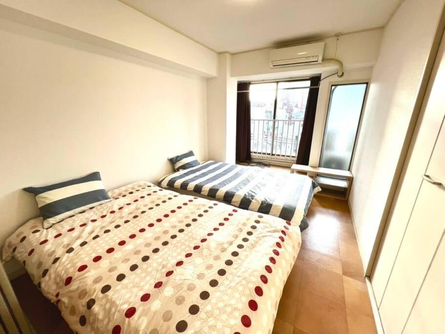 ２ beds. Comfortable . Dotonbori / Kuromon Market.