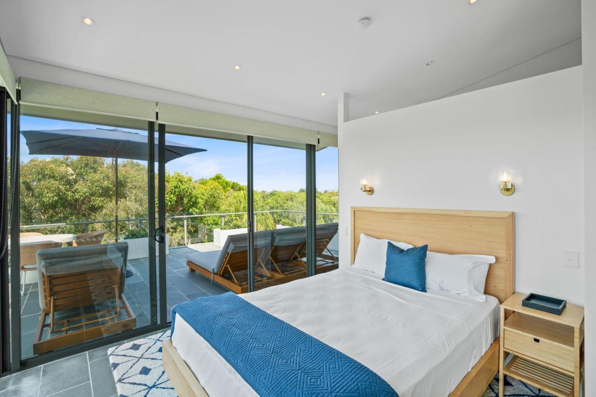 Orania Beach House - 19 Orania Street