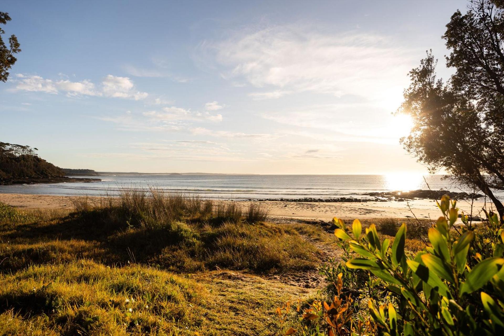 Bawley Point Beach House - renovated beach escape