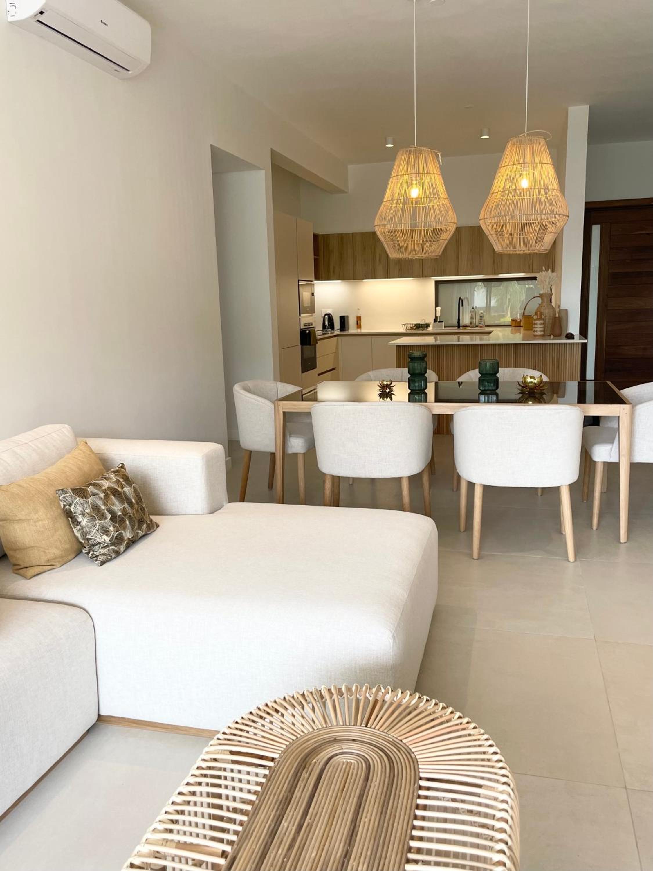 Exclusive beachfront apartment