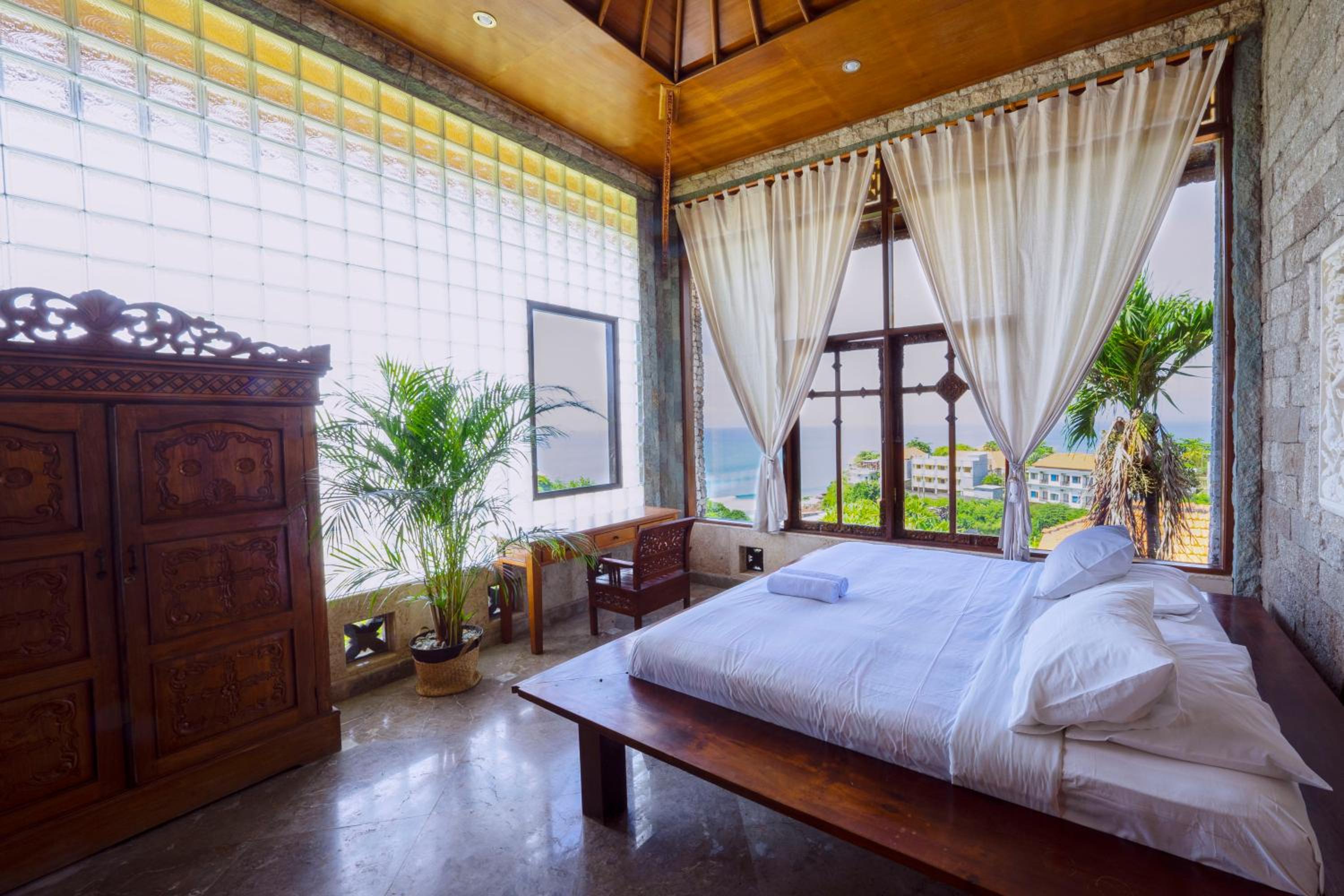 Uluwatu Mansion Villas