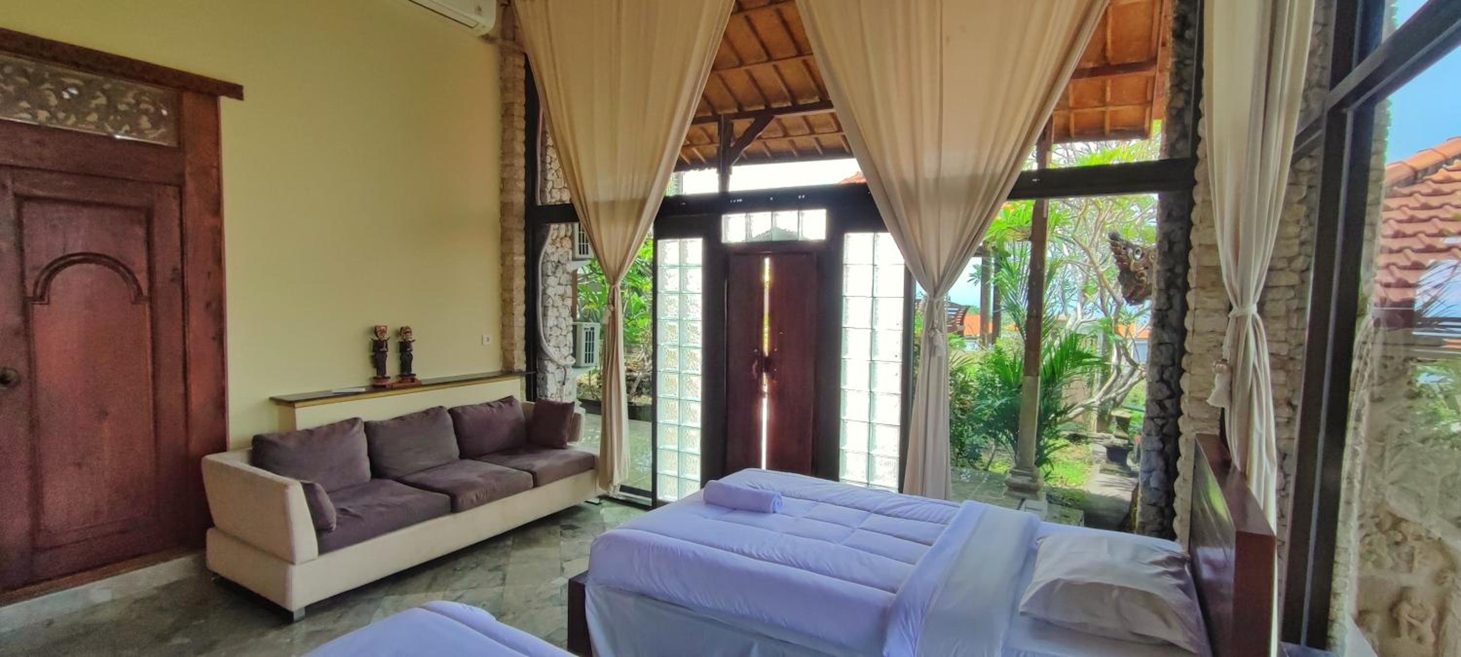 Uluwatu Mansion Villas
