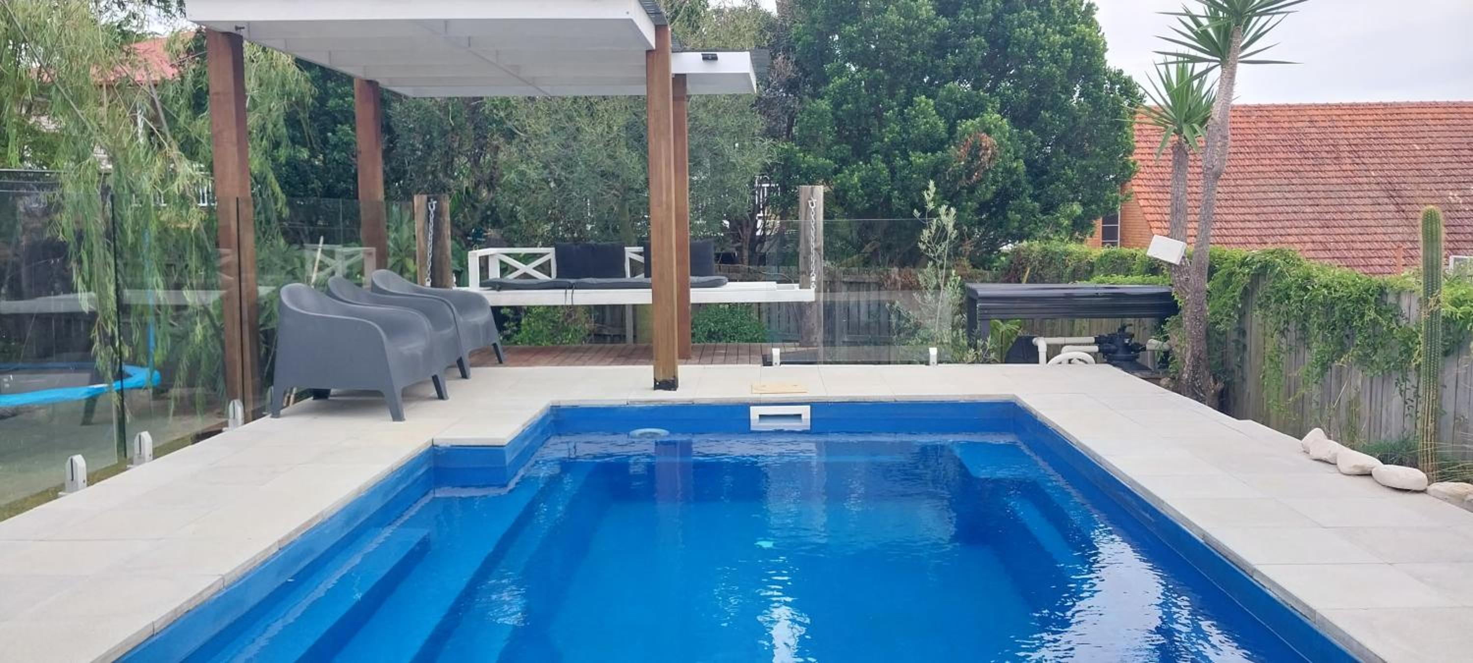 Brisbane Vacations - The Sky House by the bay - Property Image 2