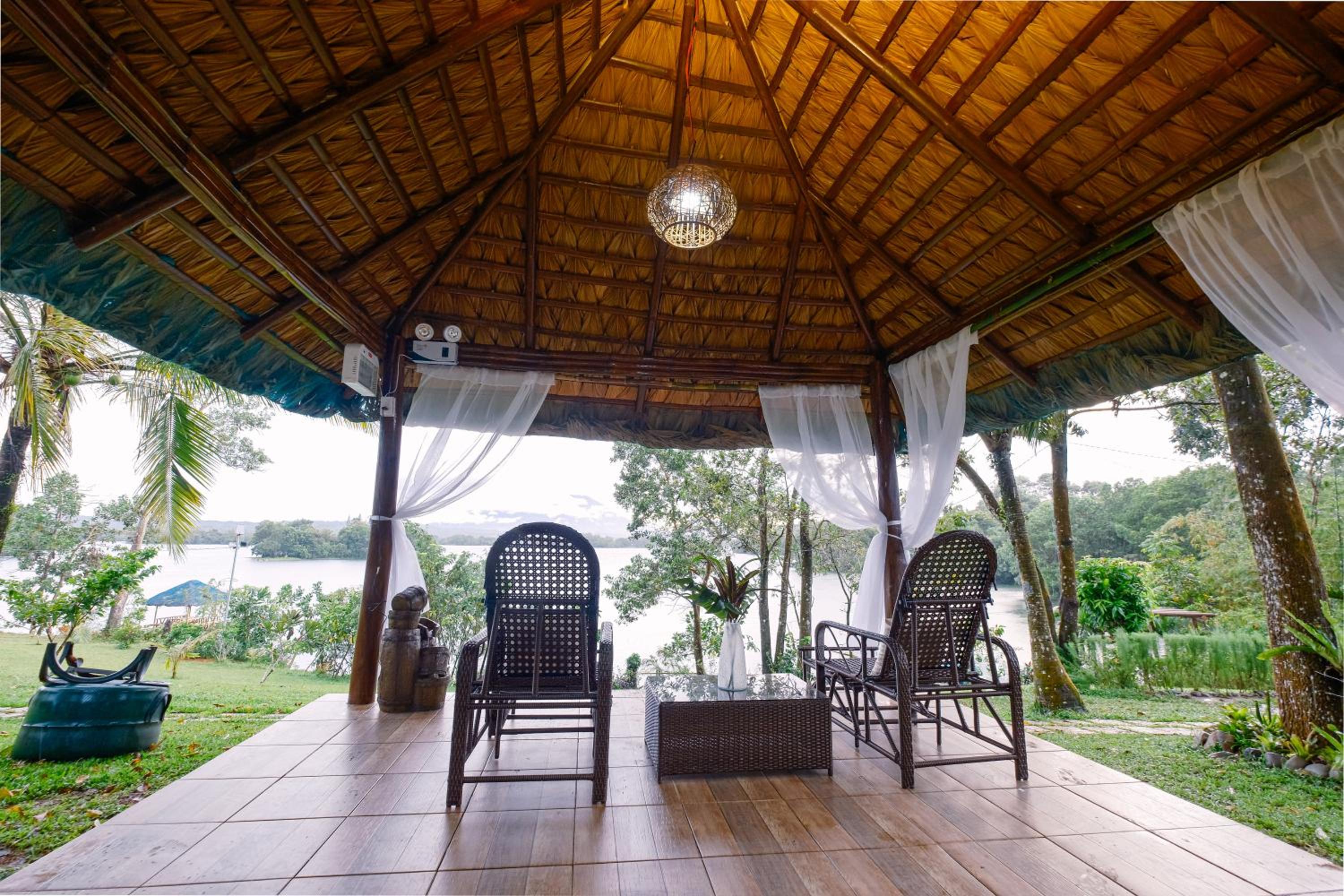 Almost Heaven Lake Resort by Cocotel view 3