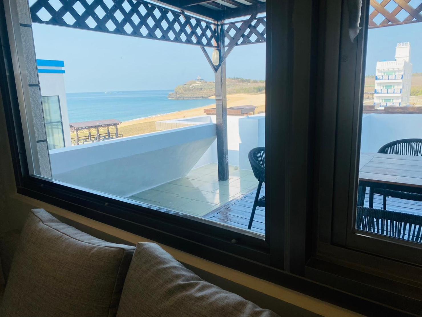Beachcastle & Sea View Villa
