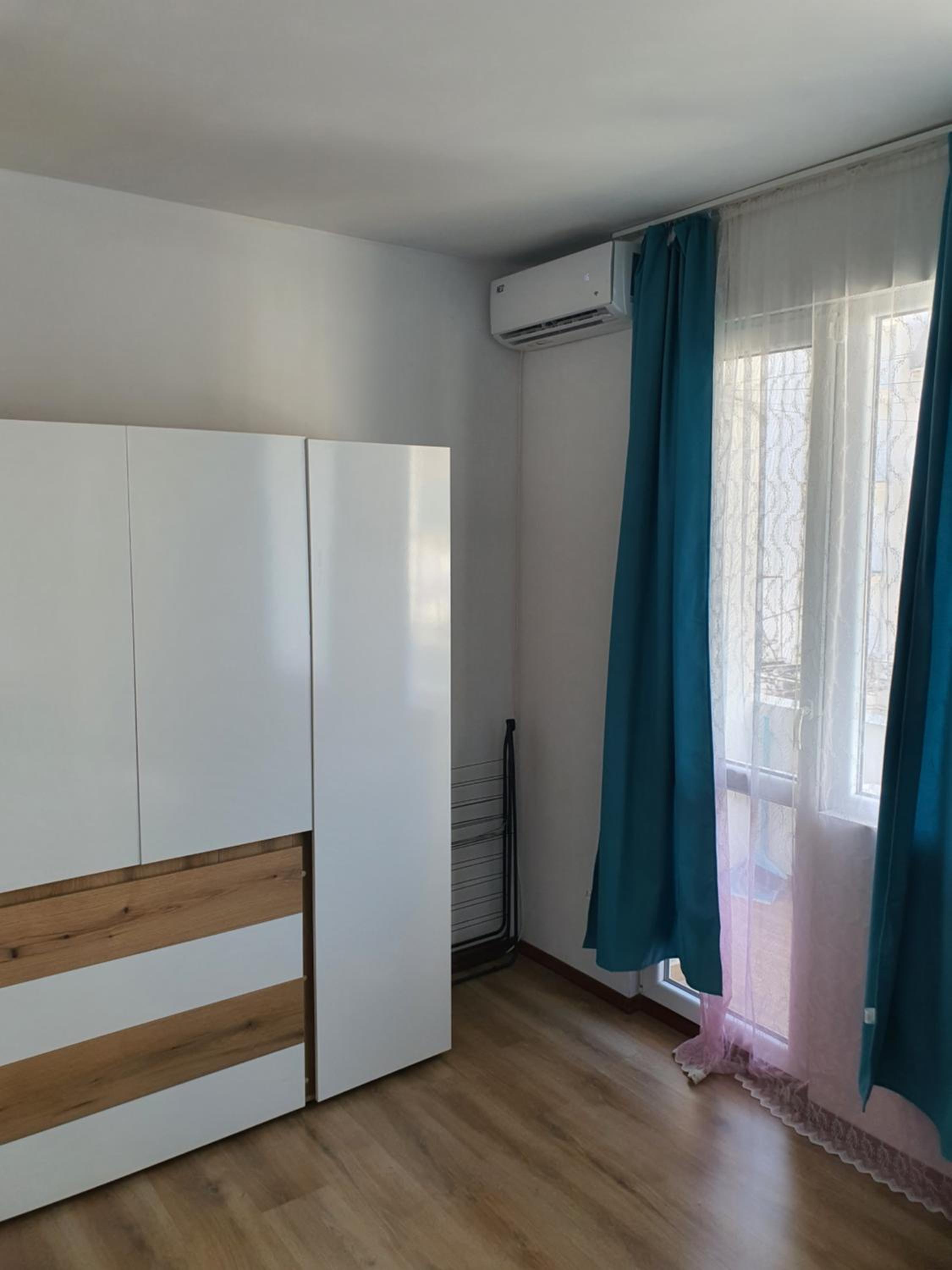 THE CENTER Apartments Comfort view 3