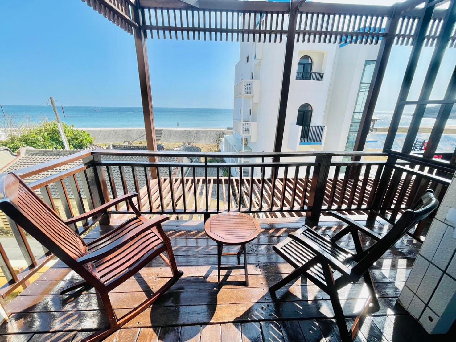 Beachcastle & Sea View Villa