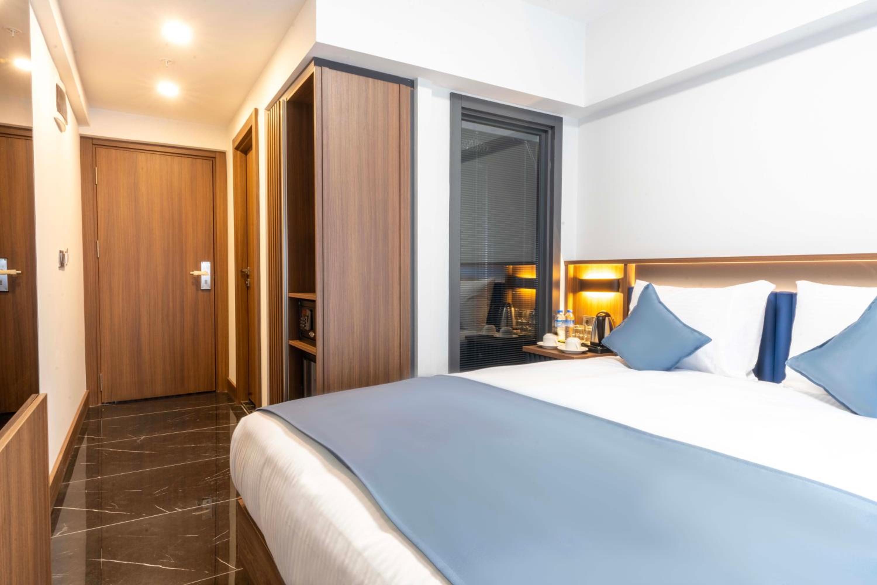 THE BOSFOR OTEL - Image 13