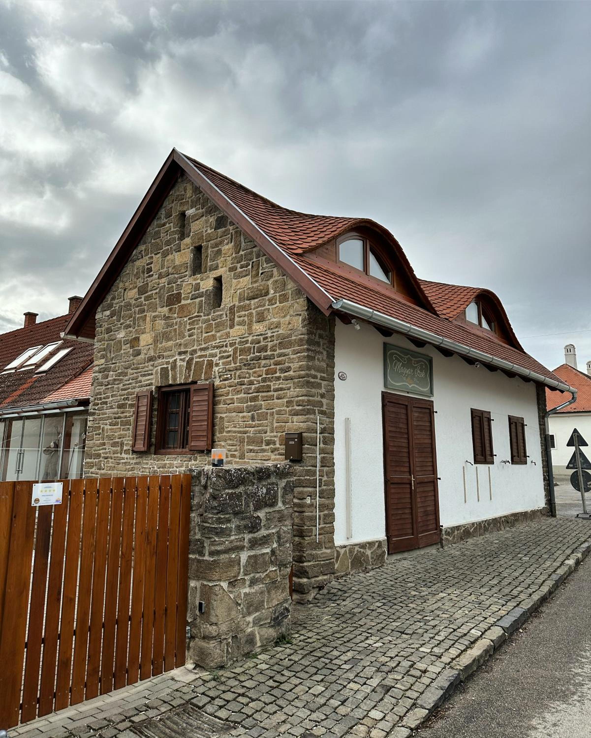 Photo 36