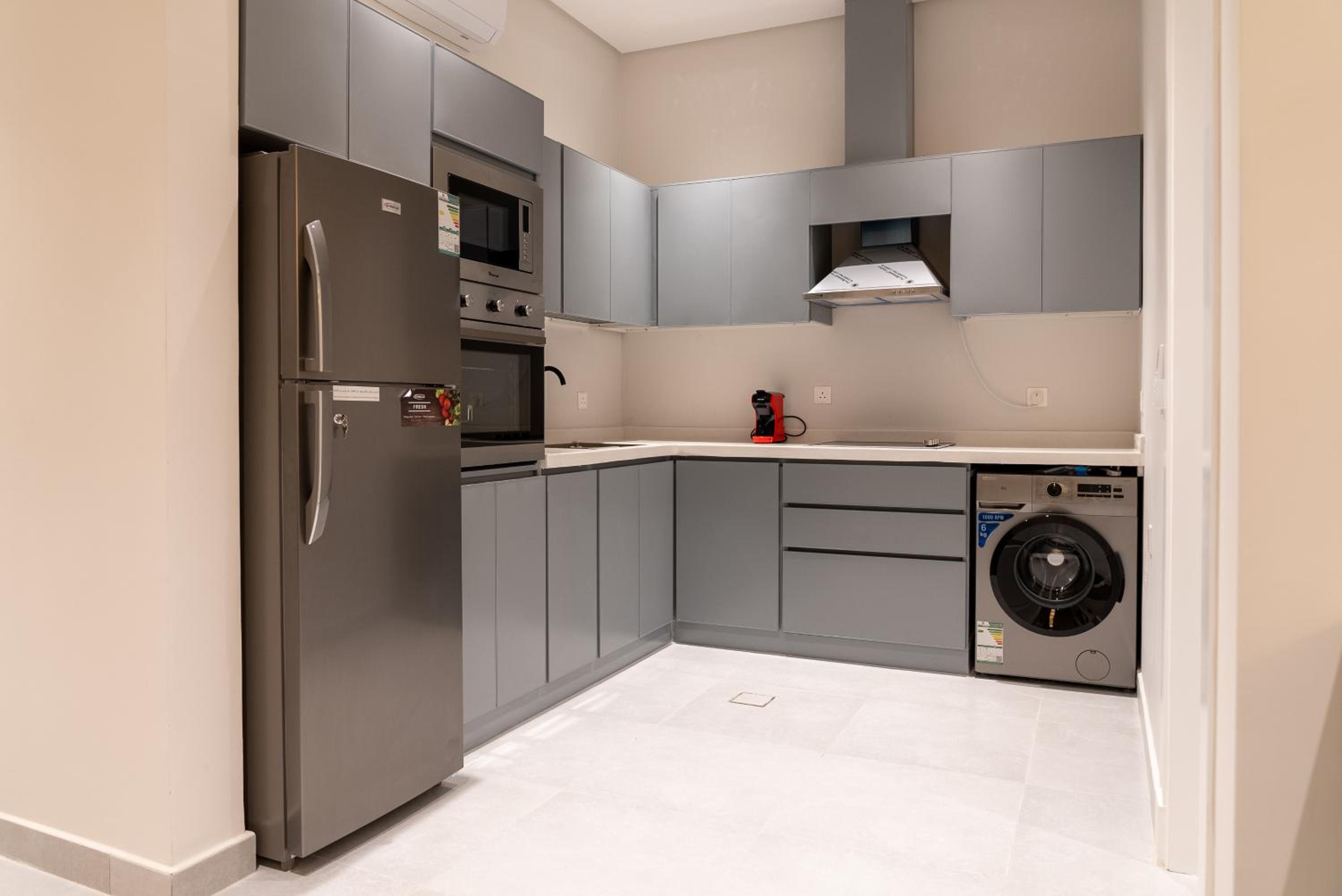 Elegant 3BR Apartment near Boulevard NZL108