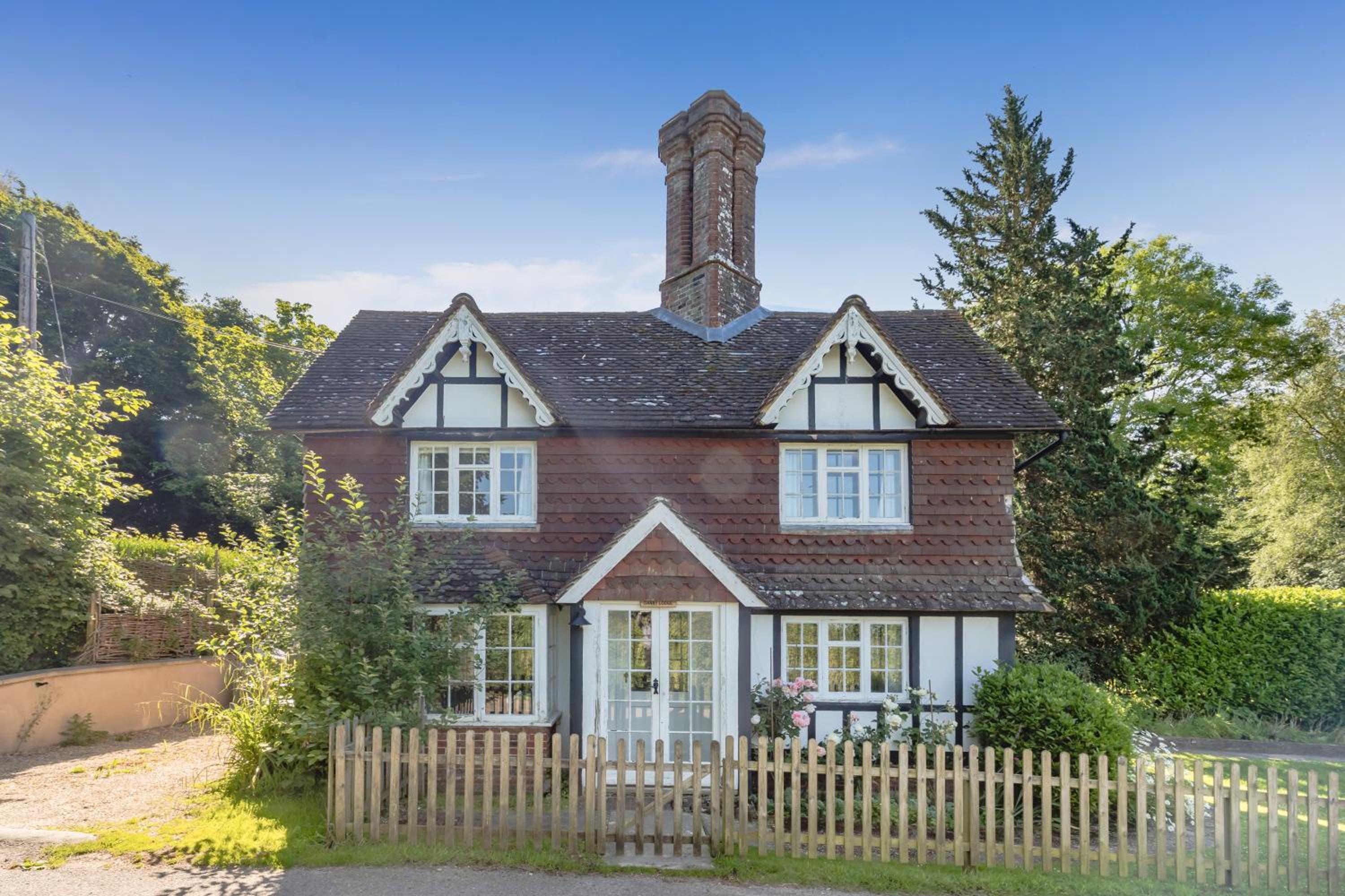 Danny Lodge - Country Cottage Near Brighton by Huluki Sussex Stays, photo 10