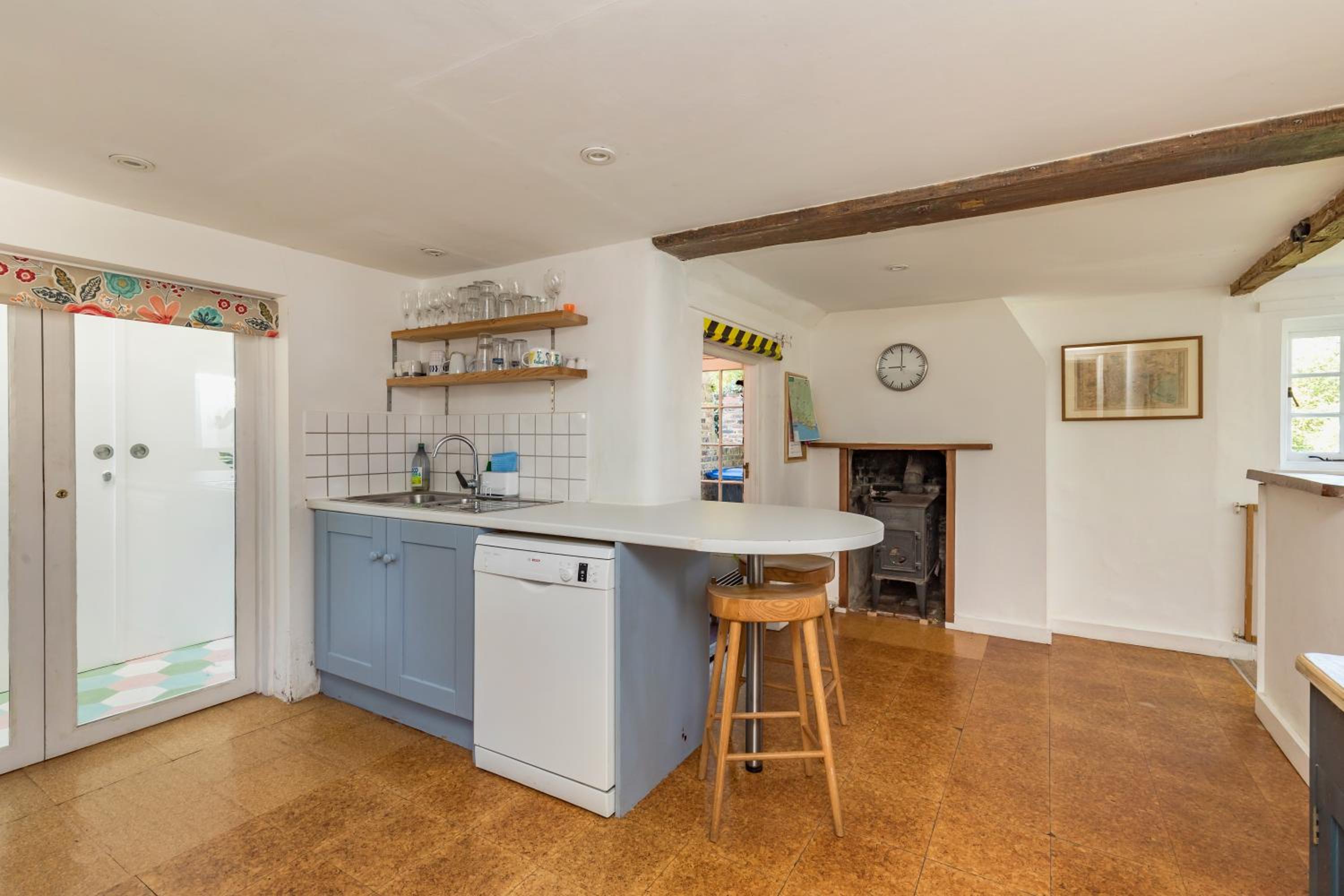 Danny Lodge - Country Cottage Near Brighton by Huluki Sussex Stays, photo 17