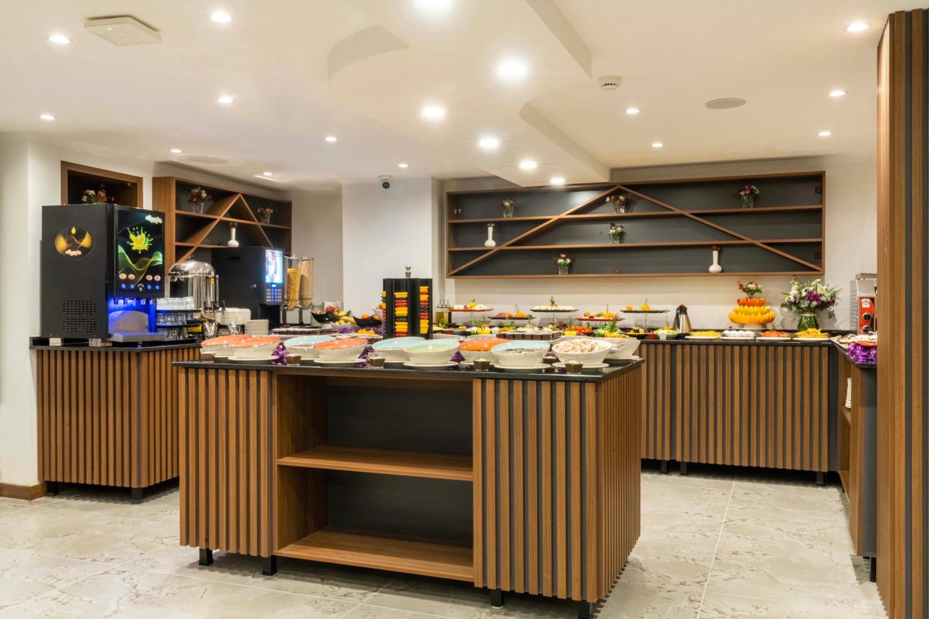 THE BOSFOR OTEL - Image 41