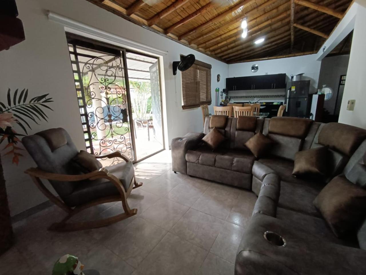 Casa libella