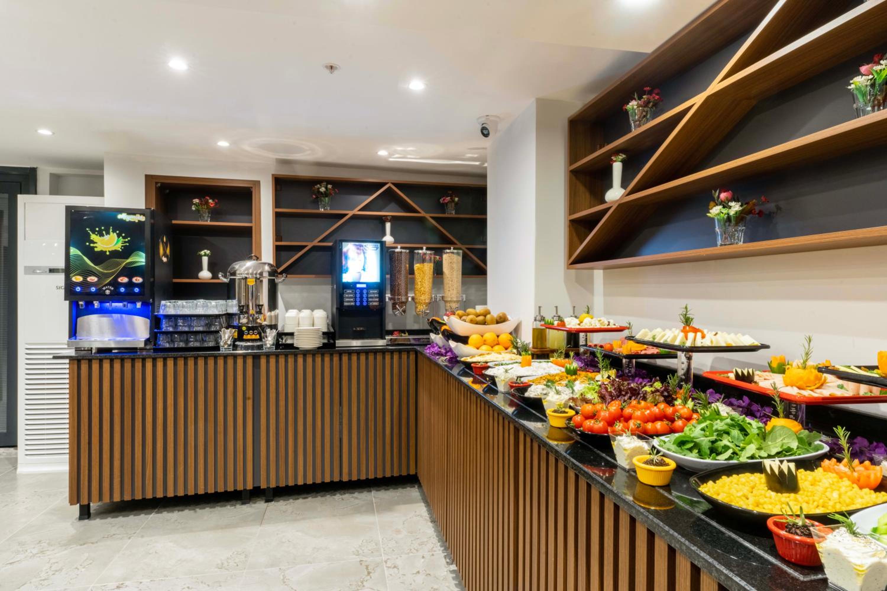 THE BOSFOR OTEL - Image 47