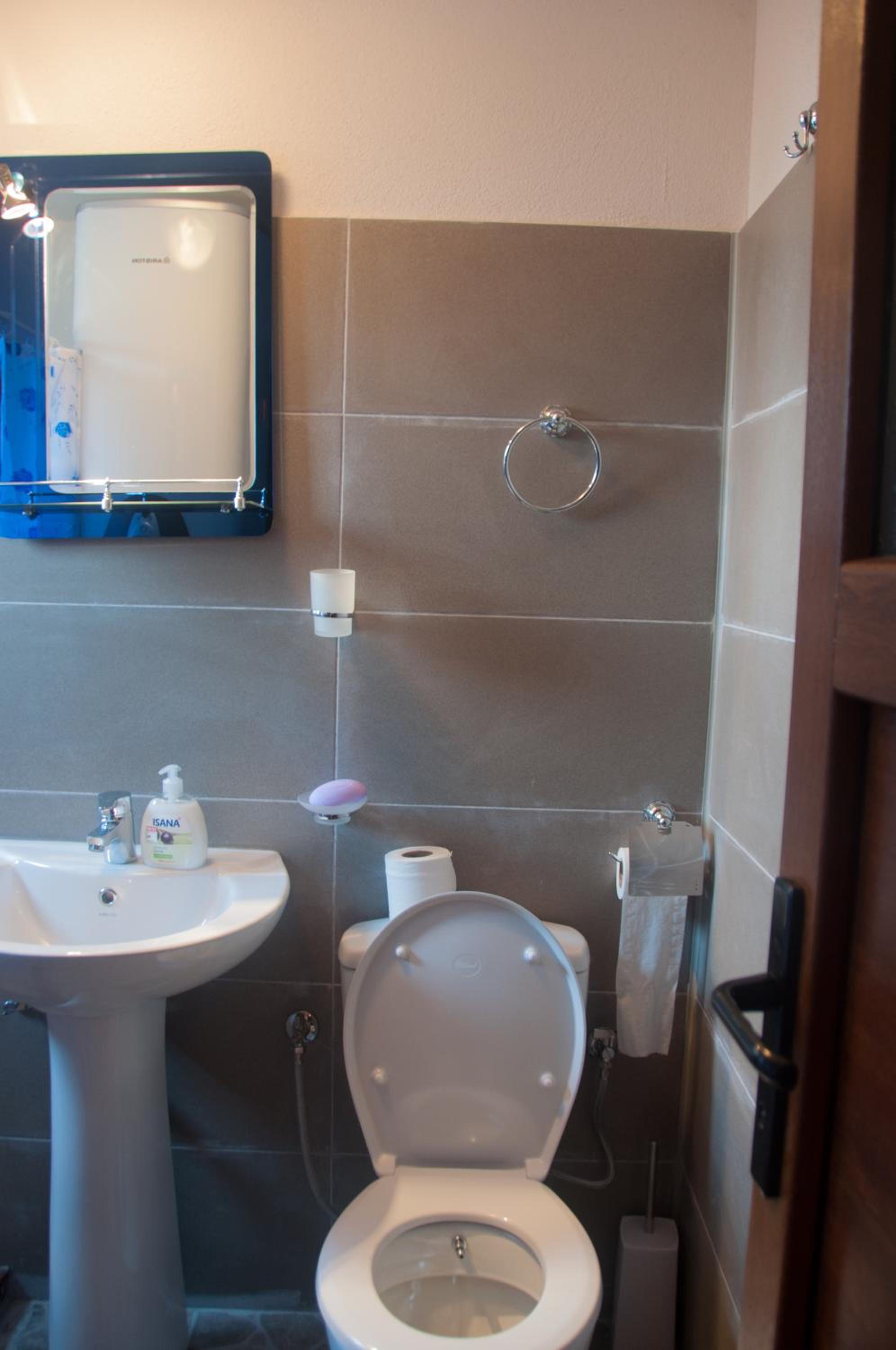 Aste Guesthouse