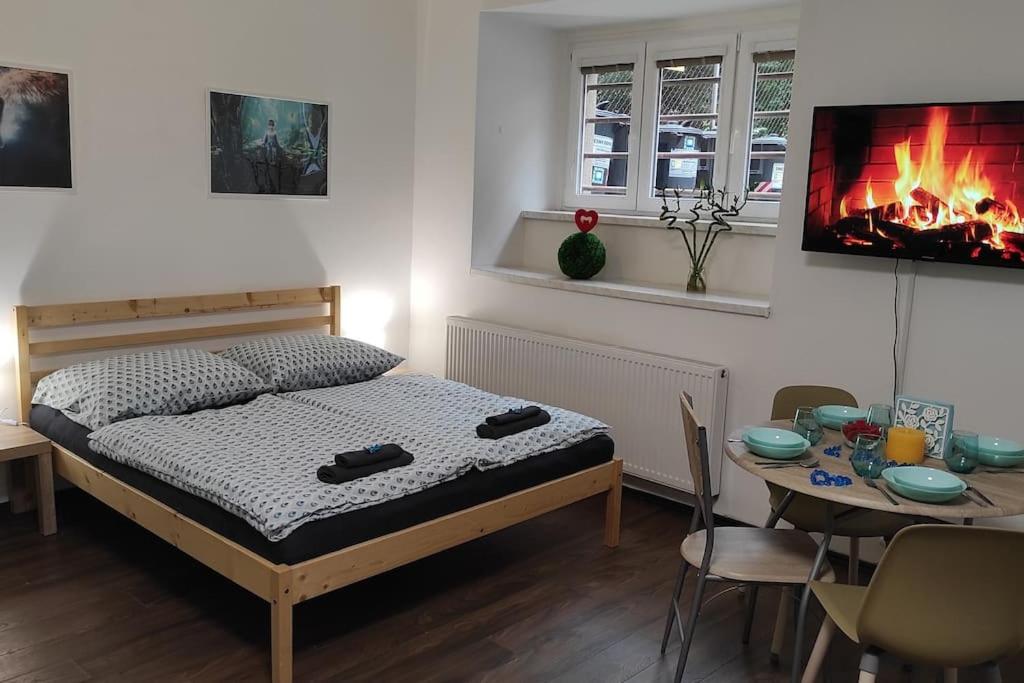 Cozy basement flat, SkyShowtime, 3 minutes to center