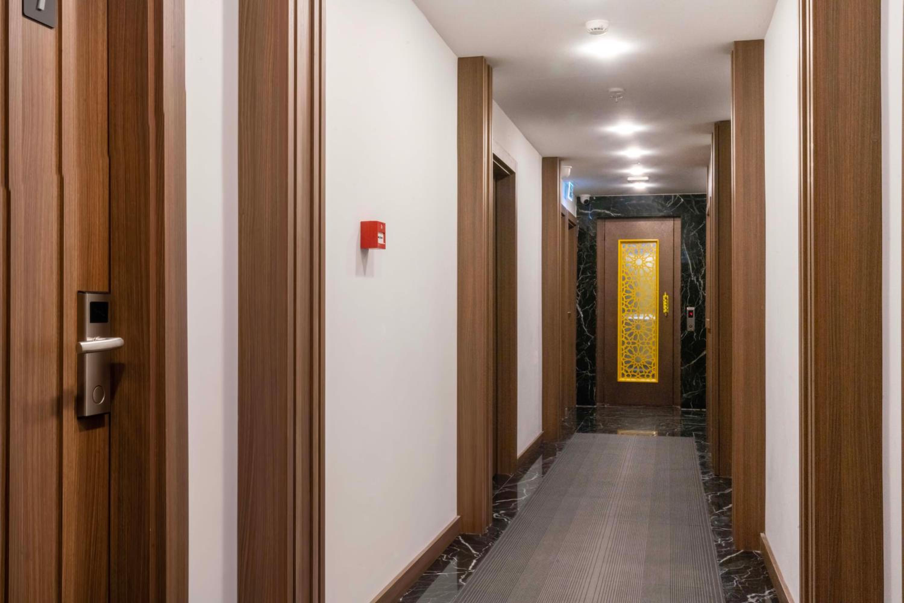 THE BOSFOR OTEL - Image 62