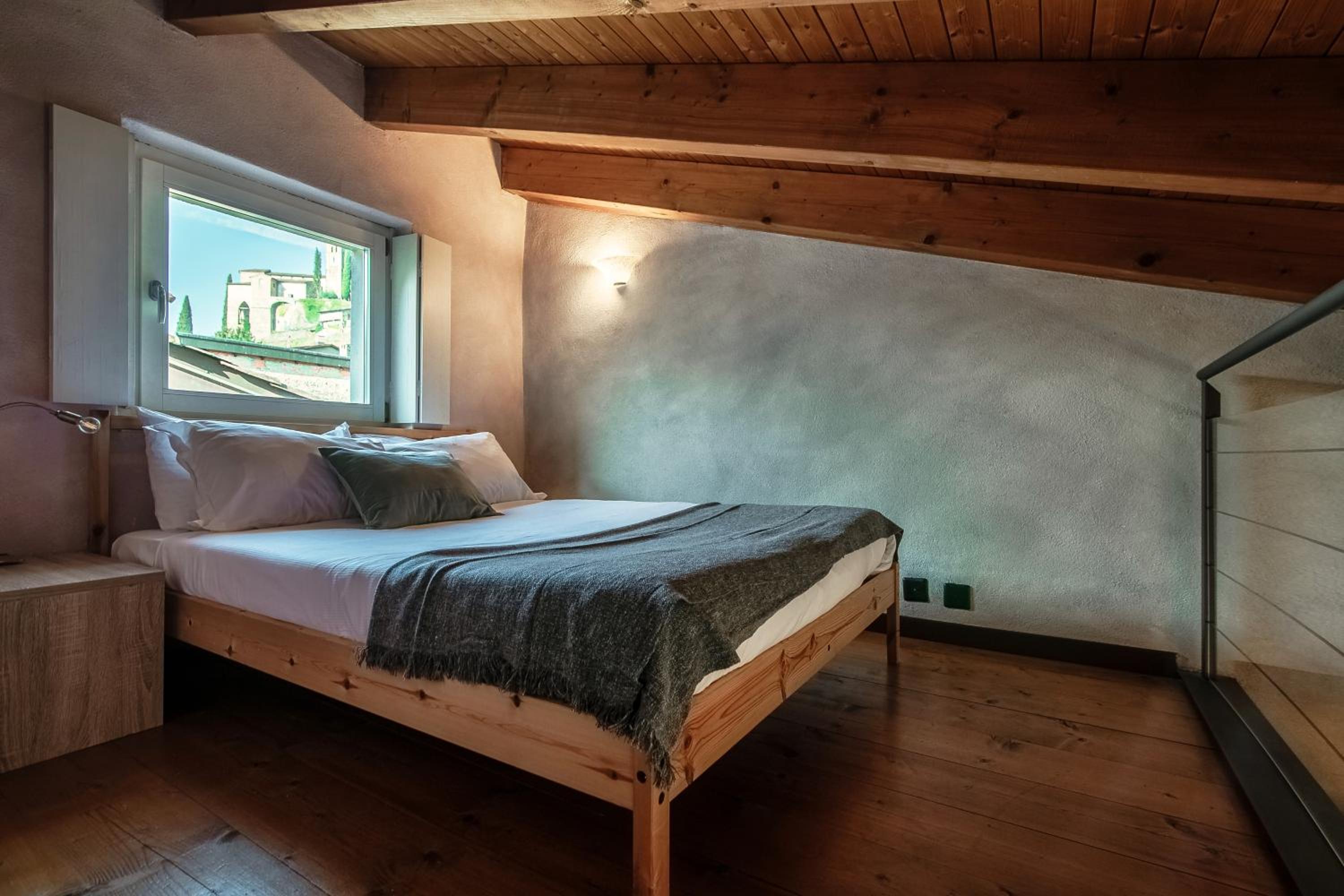 SIN4 Apartments by Quokka 360 - overlooking the lake - FAI heritage in Morcote