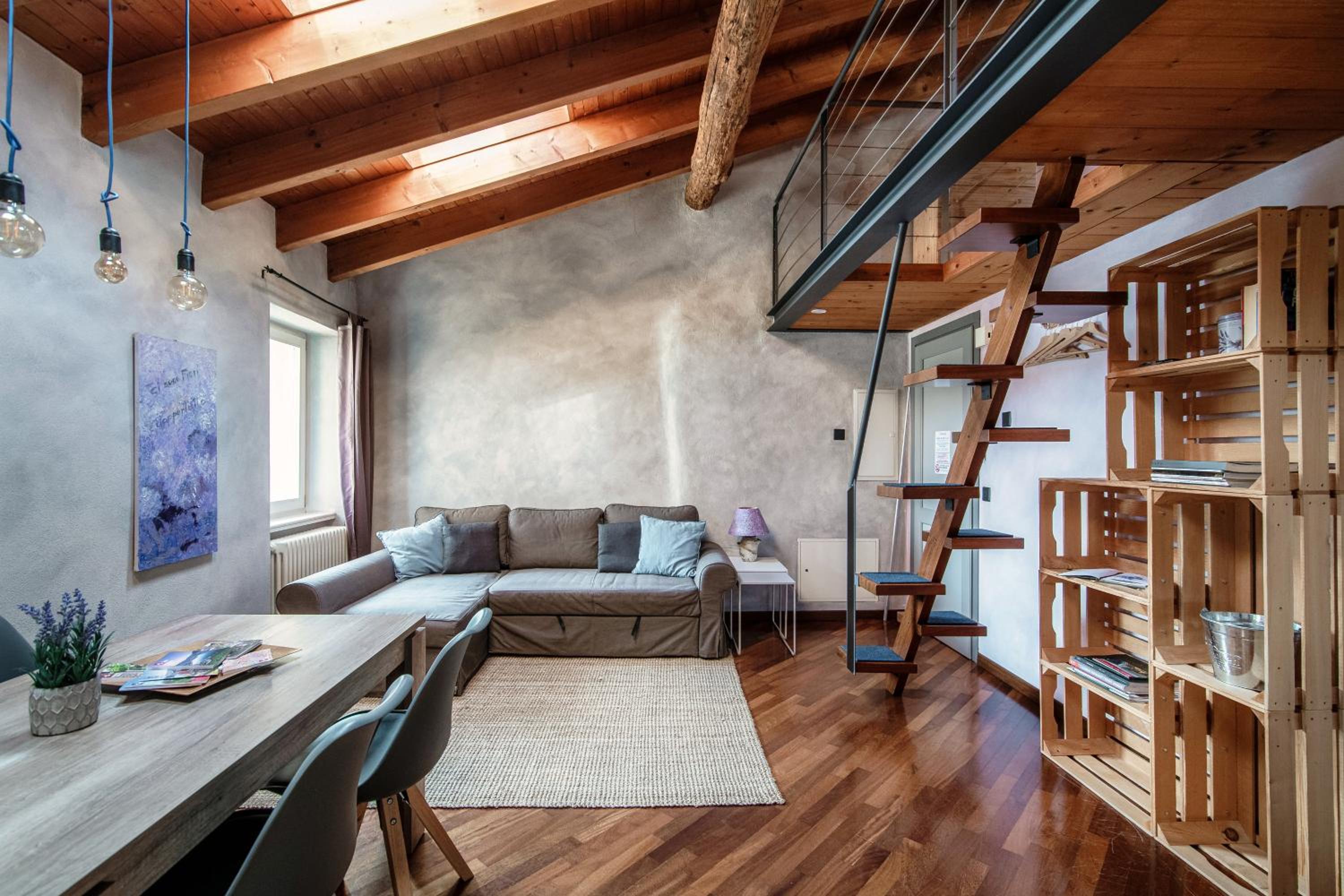 SIN4 Apartments by Quokka 360 - overlooking the lake - FAI heritage in Morcote