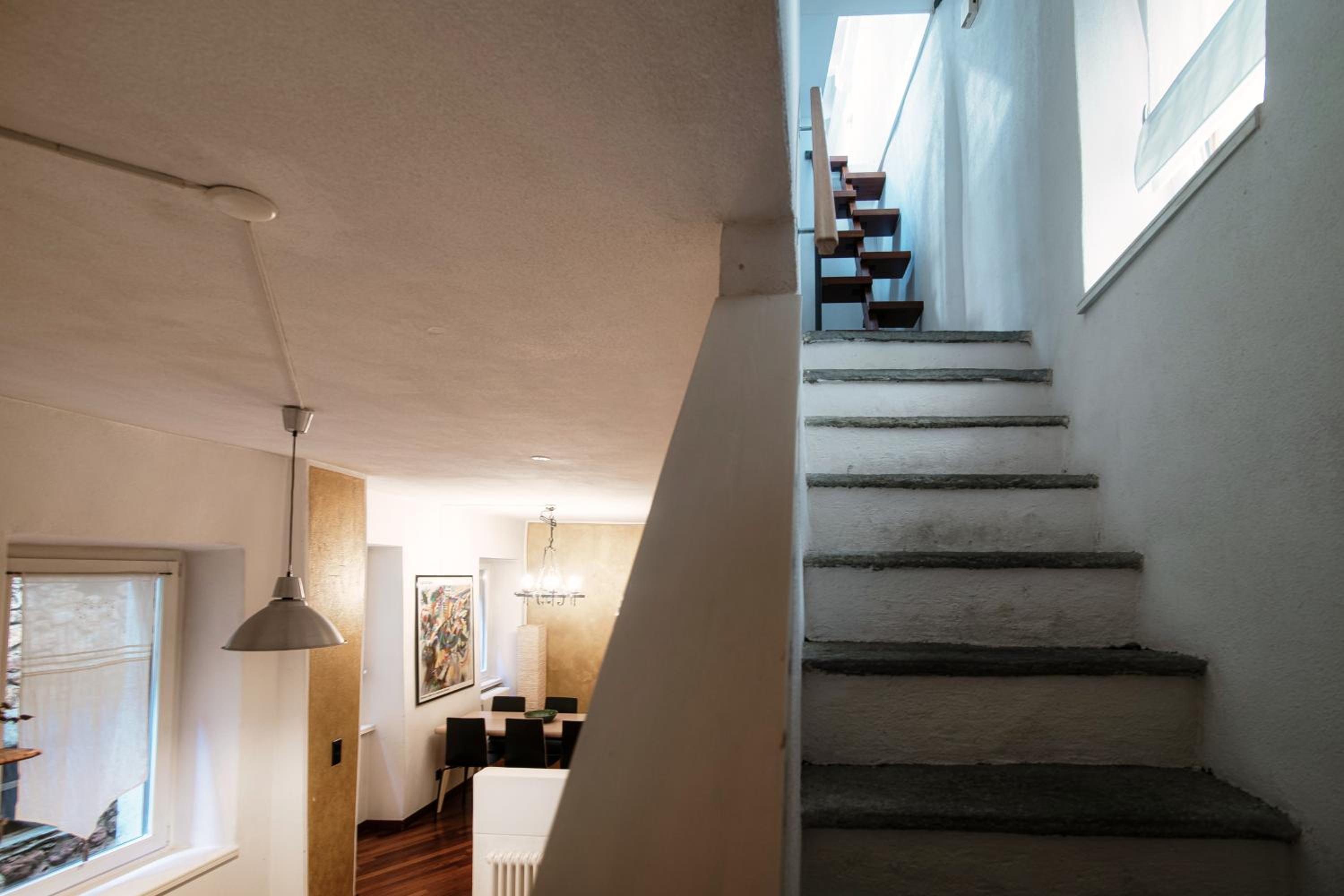 SIN4 Apartments by Quokka 360 - overlooking the lake - FAI heritage in Morcote