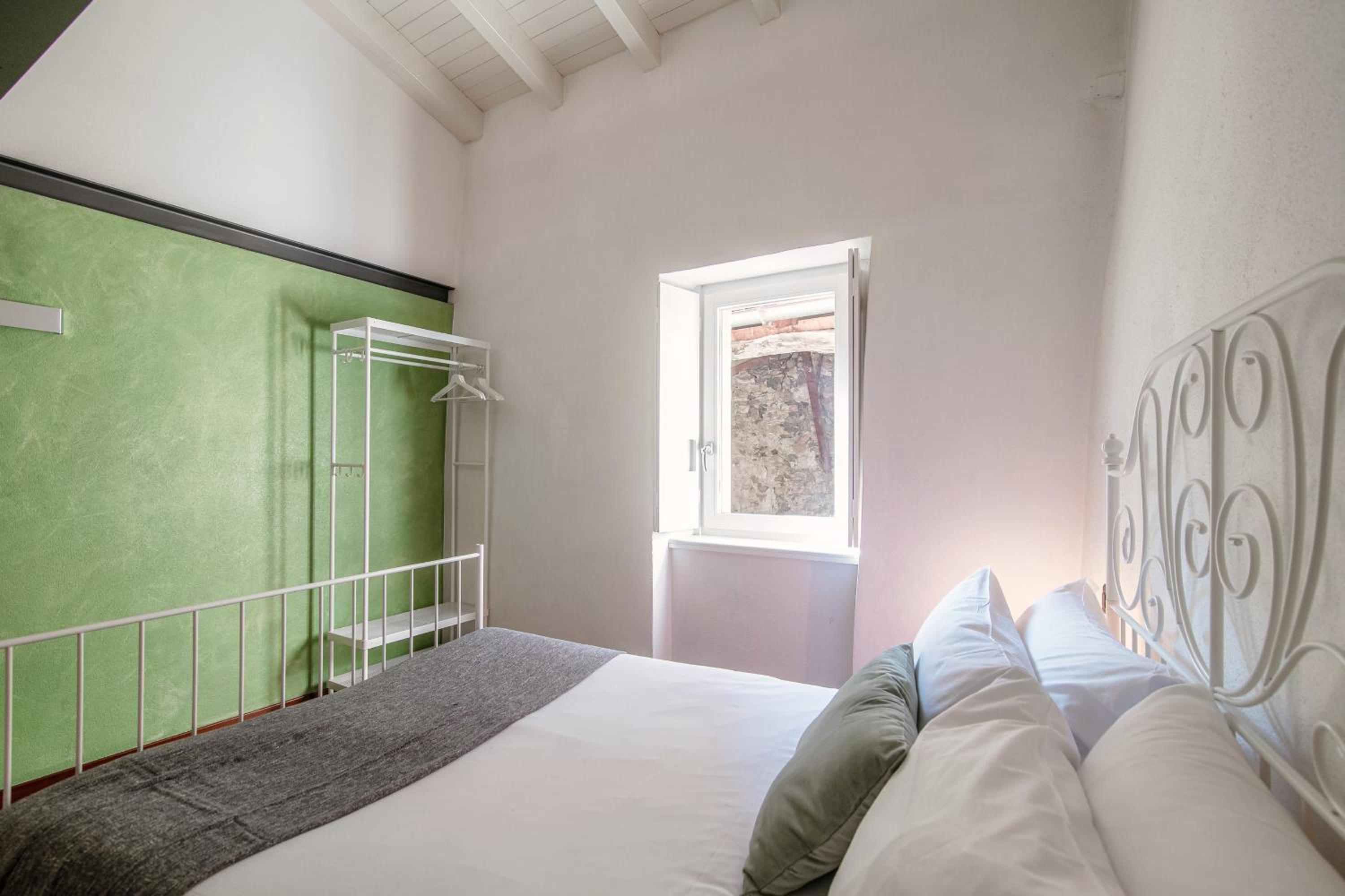 SIN4 Apartments by Quokka 360 - overlooking the lake - FAI heritage in Morcote