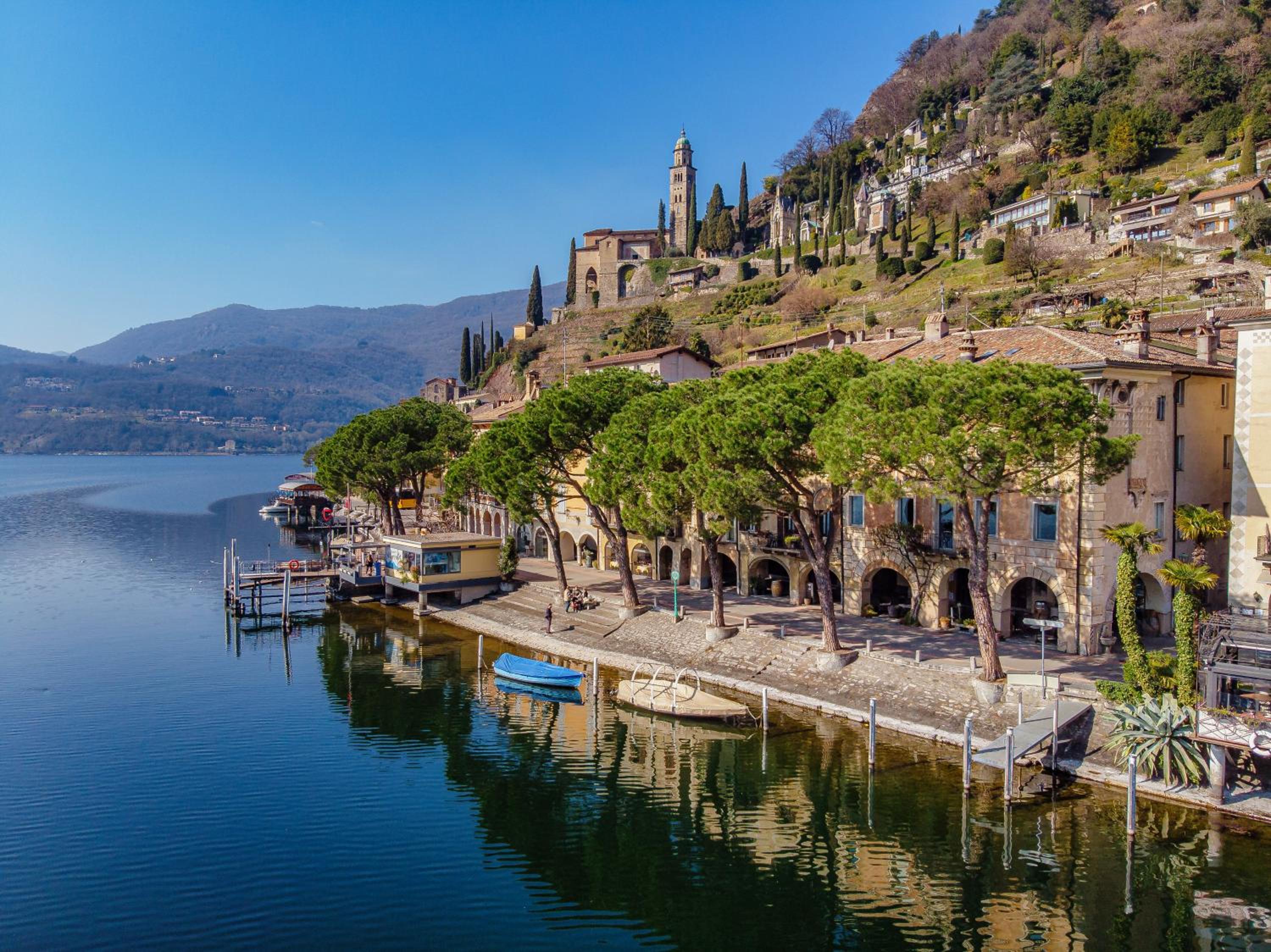 SIN4 Apartments by Quokka 360 - overlooking the lake - FAI heritage in Morcote