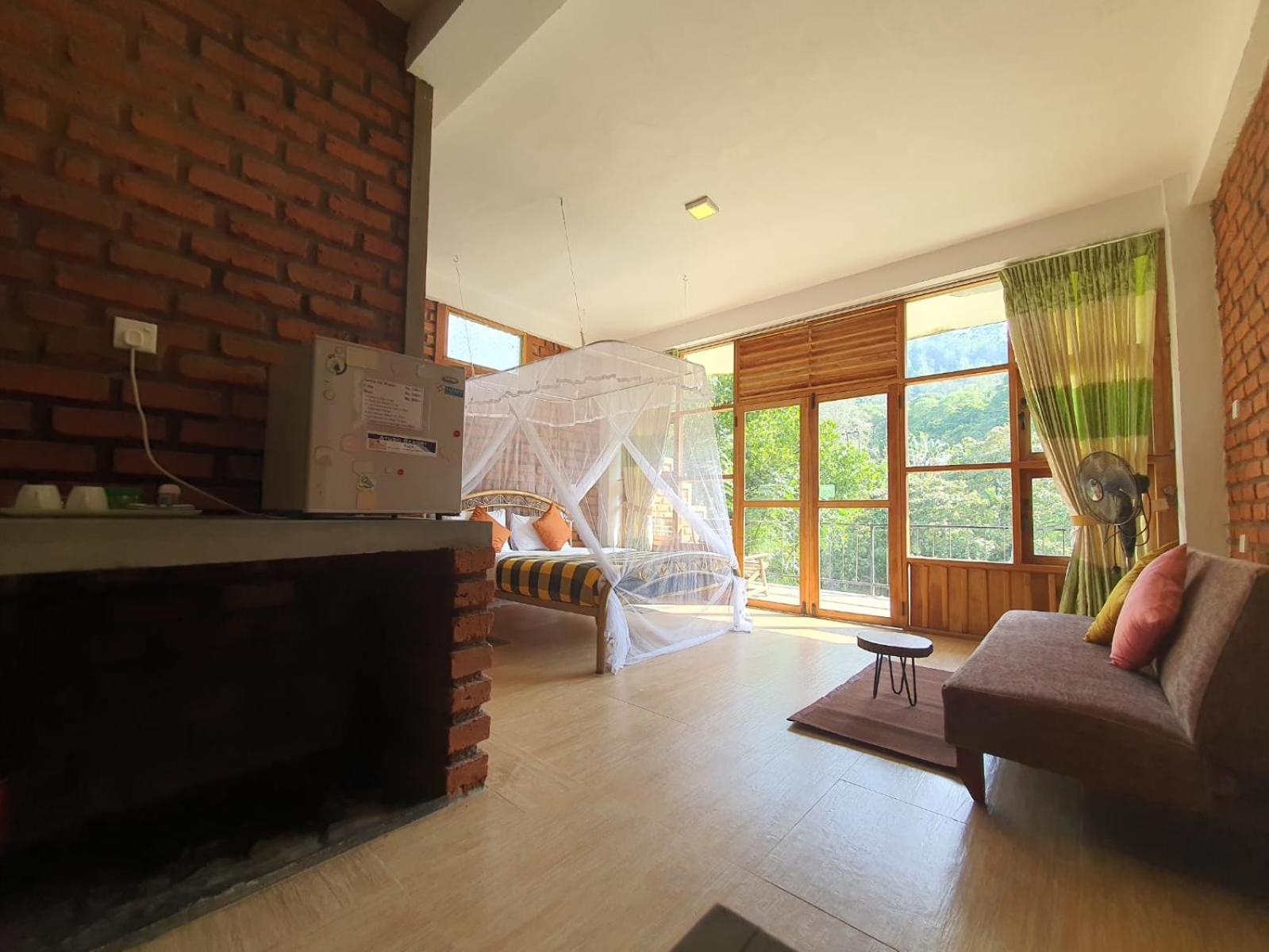 Ayubo Ella - Bed & Breakfast
