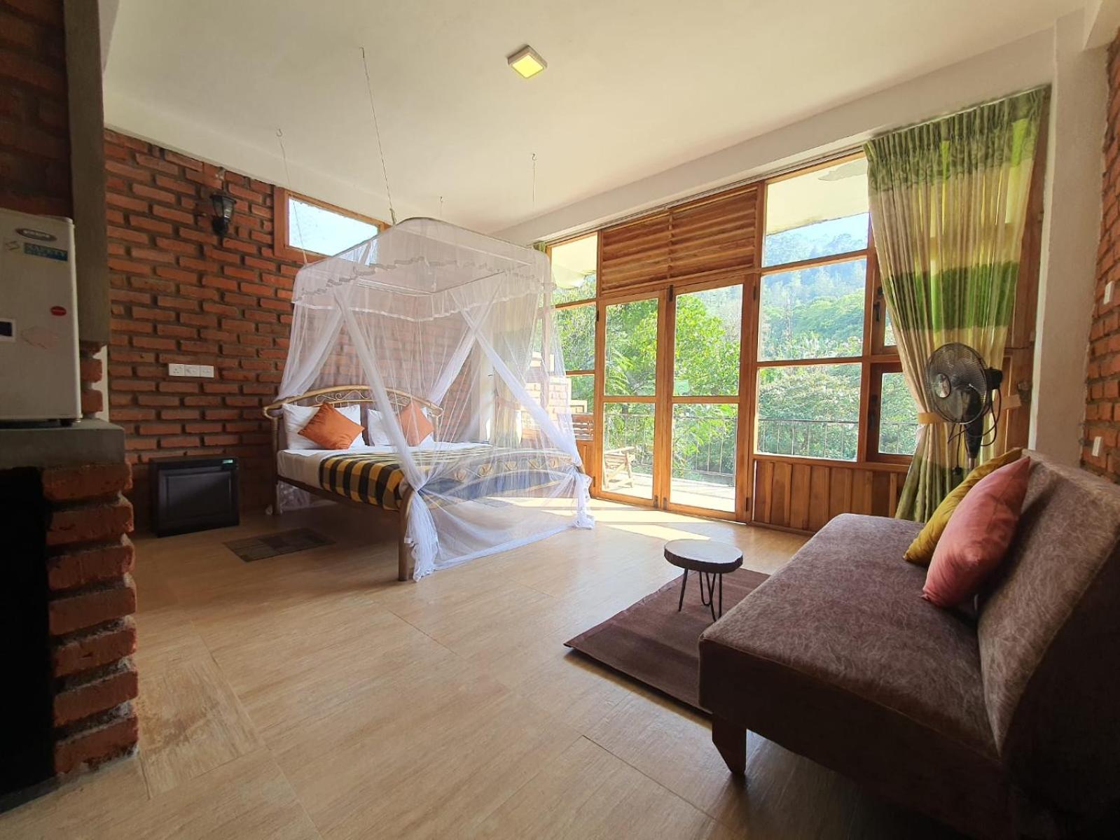Ayubo Ella - Bed & Breakfast