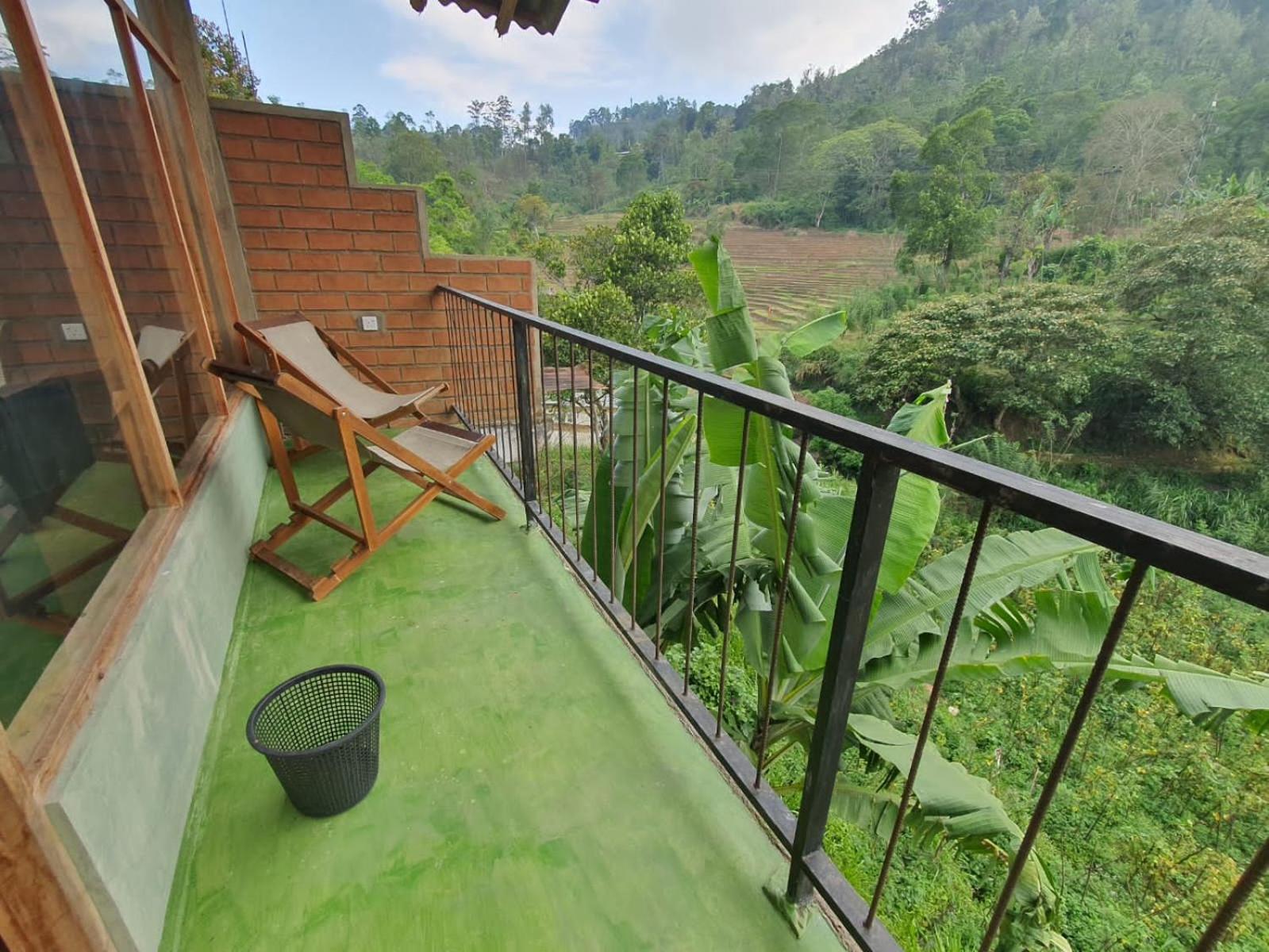 Ayubo Ella - Bed & Breakfast