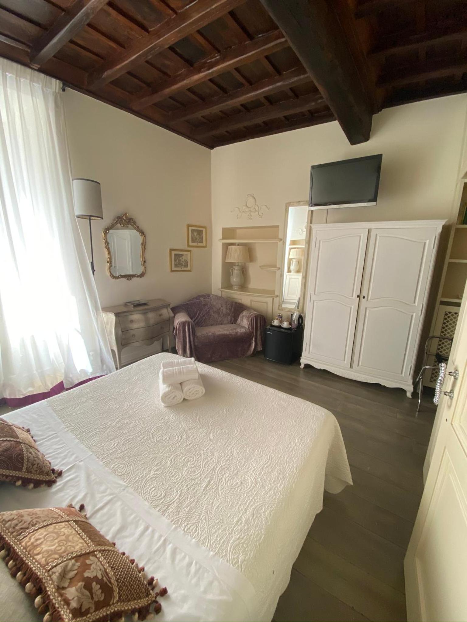 Piazzetta de' Monti Suites