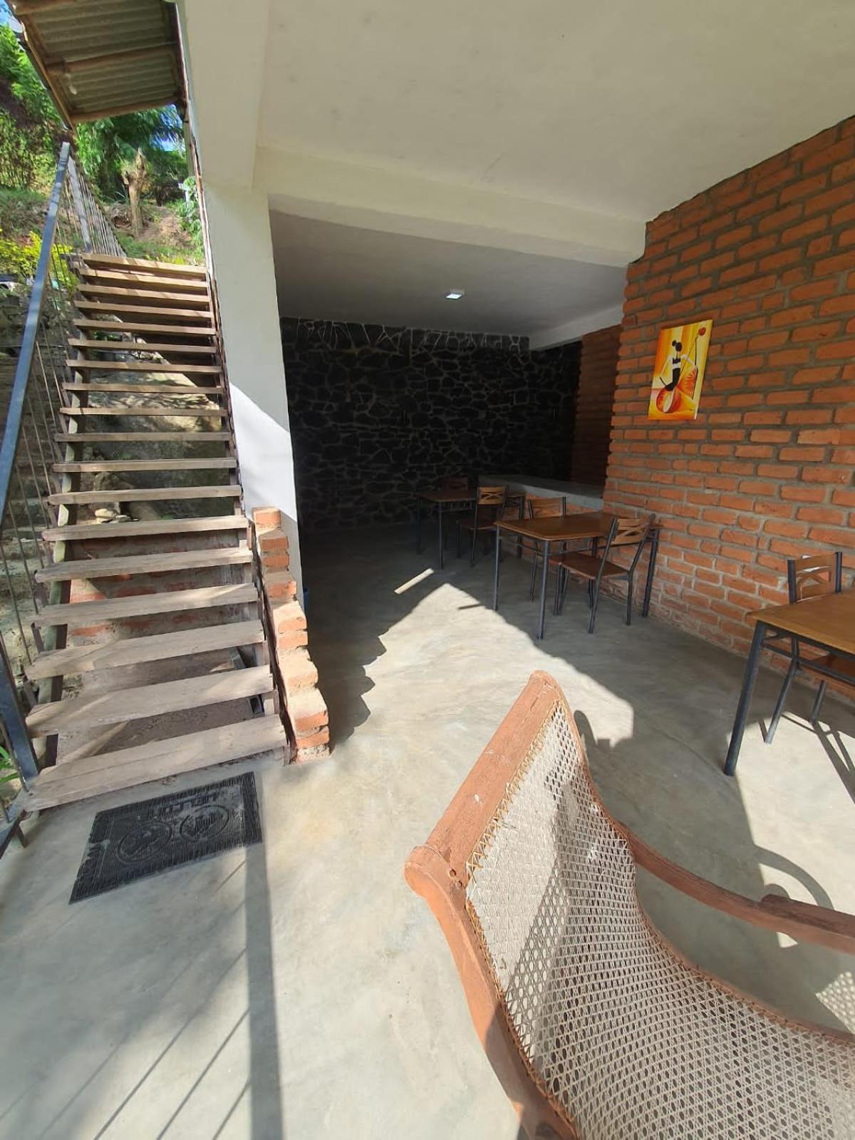 Ayubo Ella - Bed & Breakfast