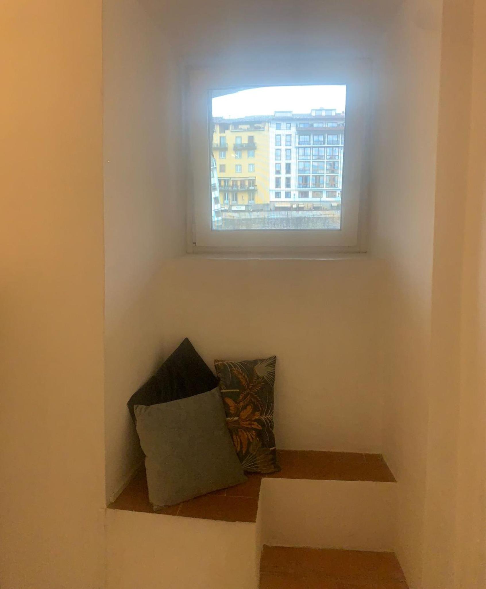 The secret window on the river Arno