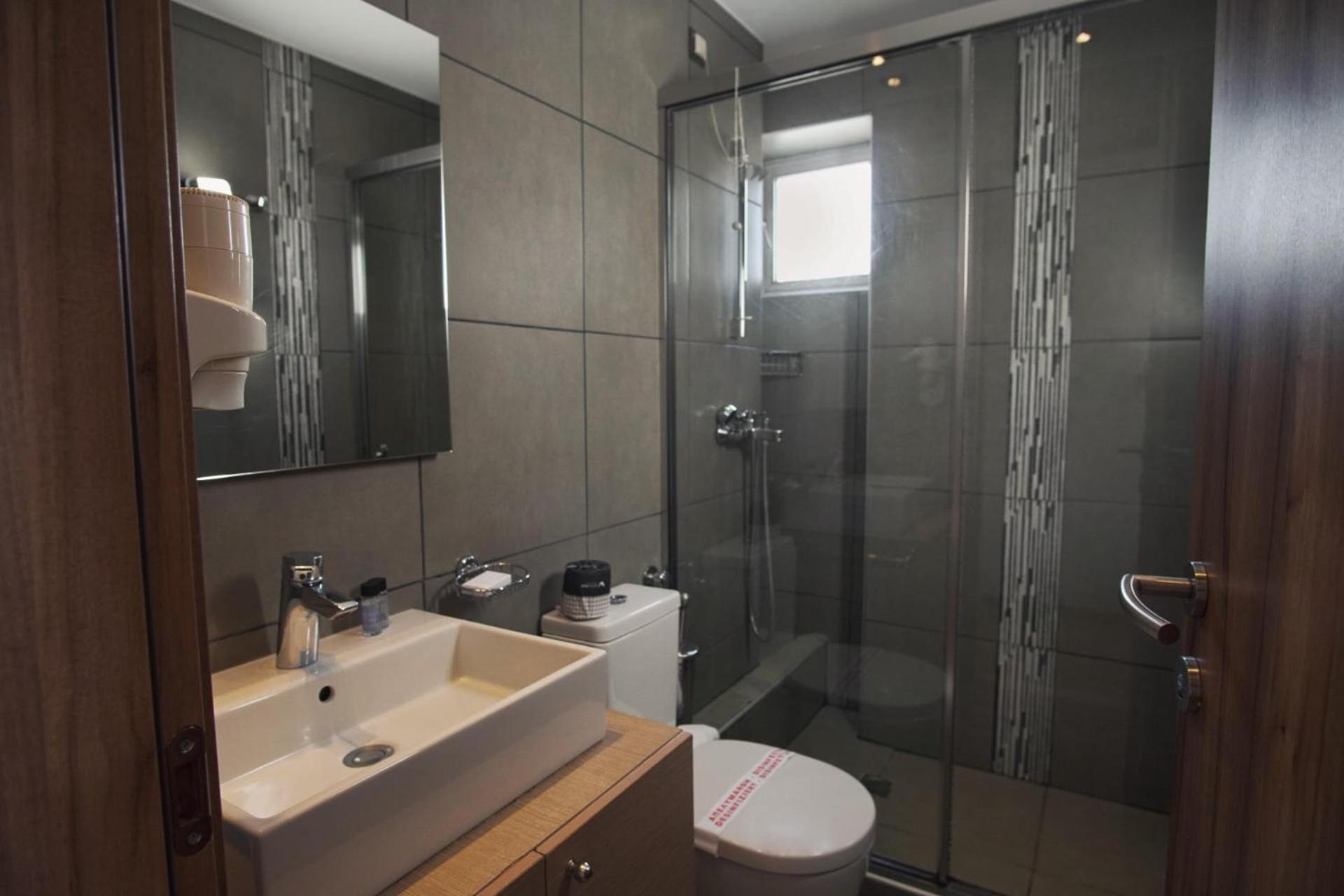 Elements Rooms & Apartments