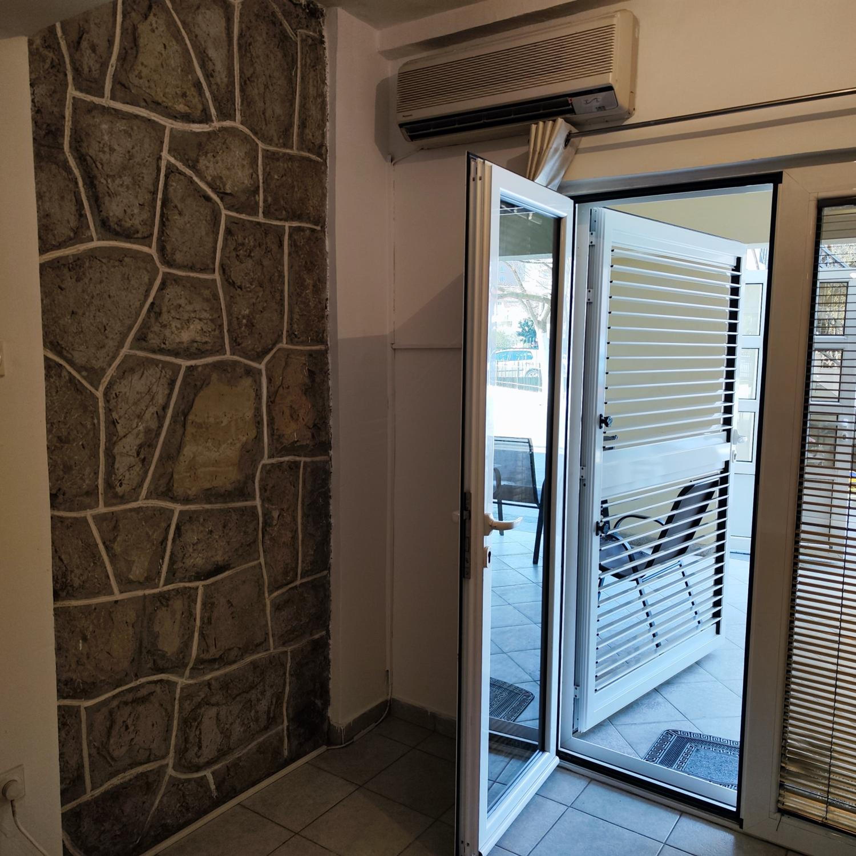 Real Apartments
