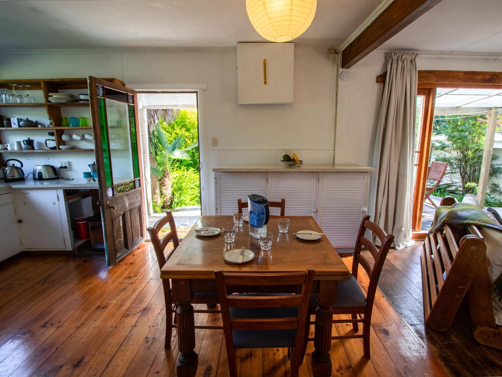 Kereru Cottage - Pohara Holiday Home view 4