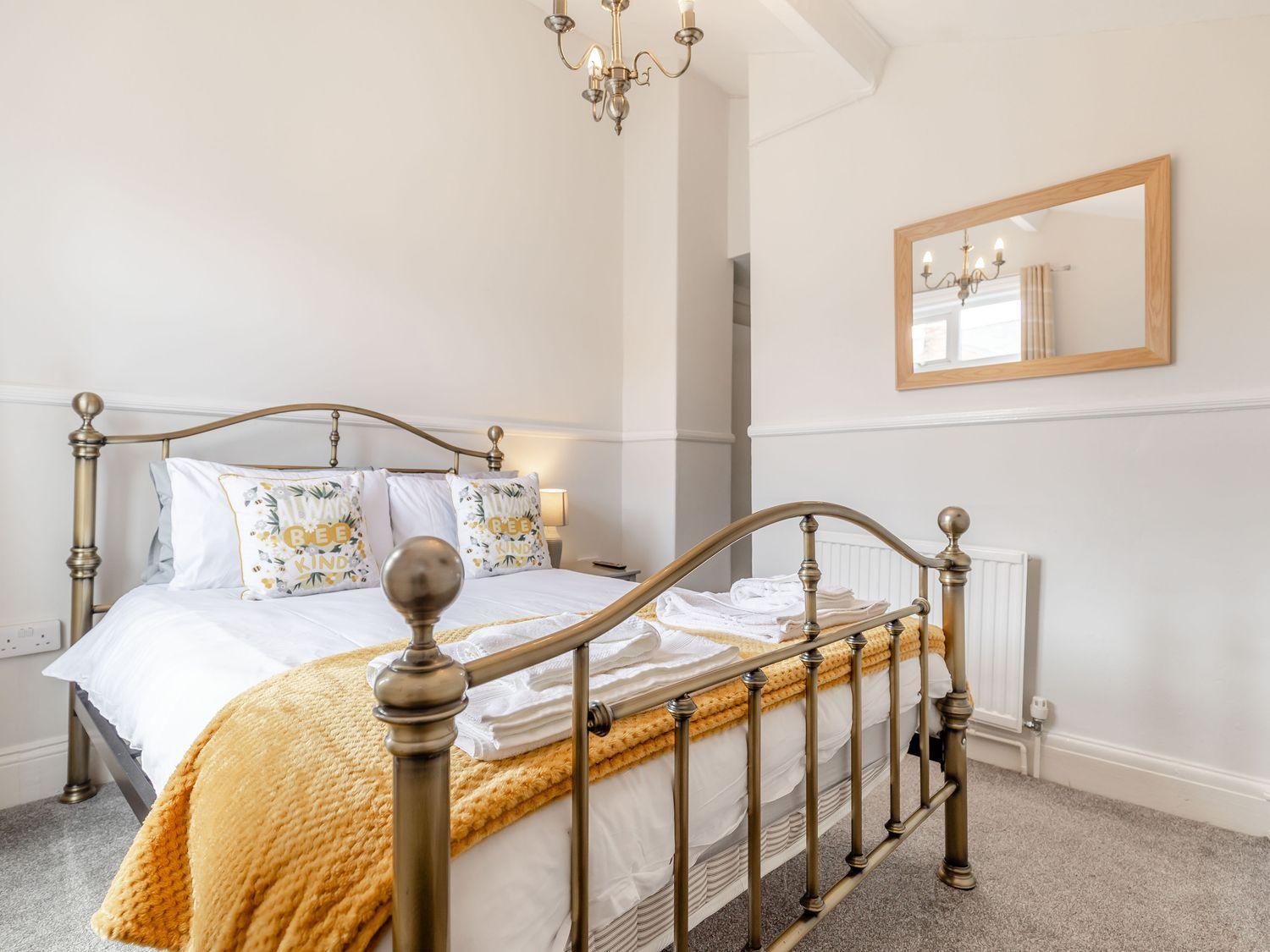 Sail Lodge