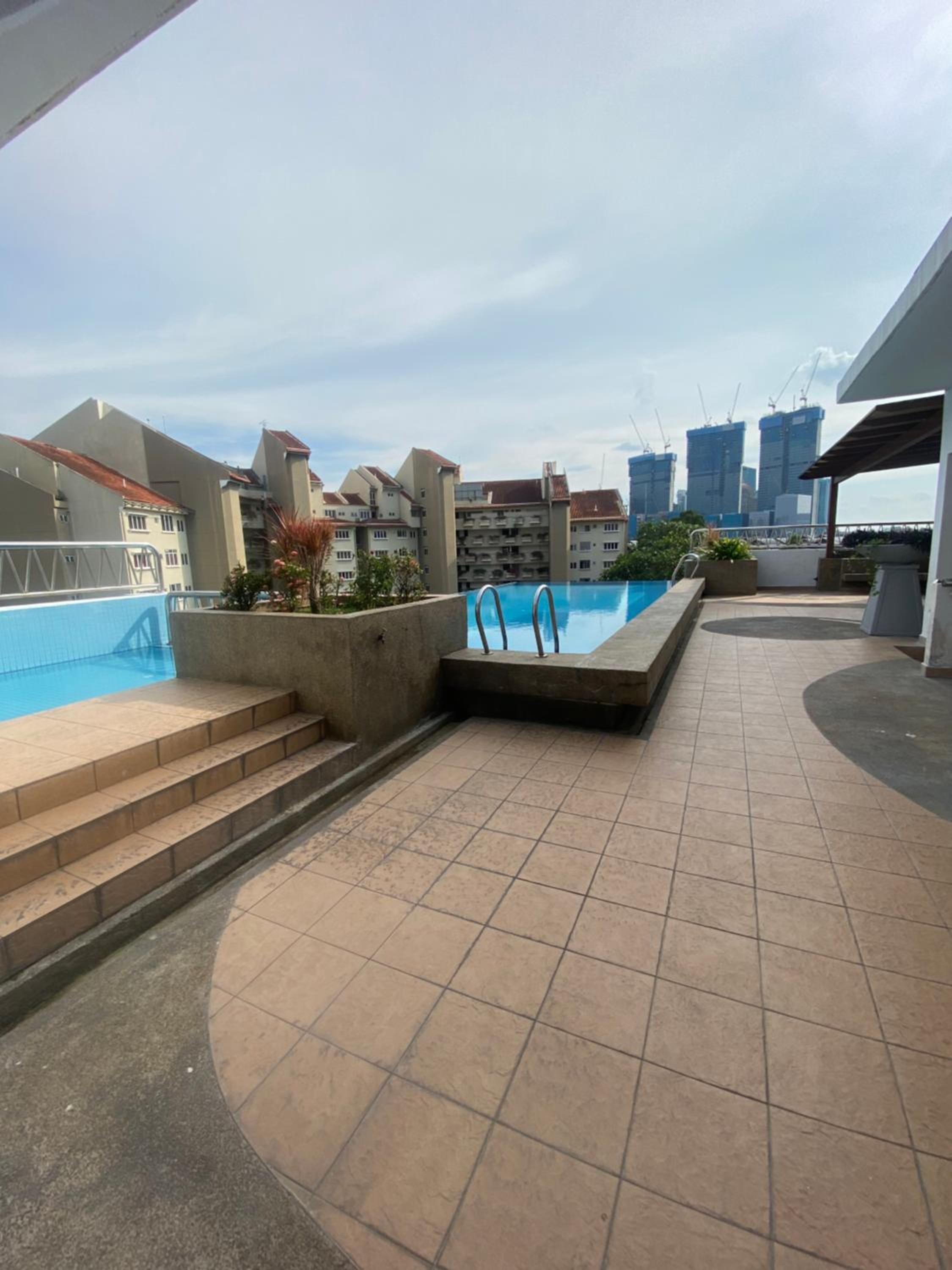 Peninsula Residences All Suite Hotel