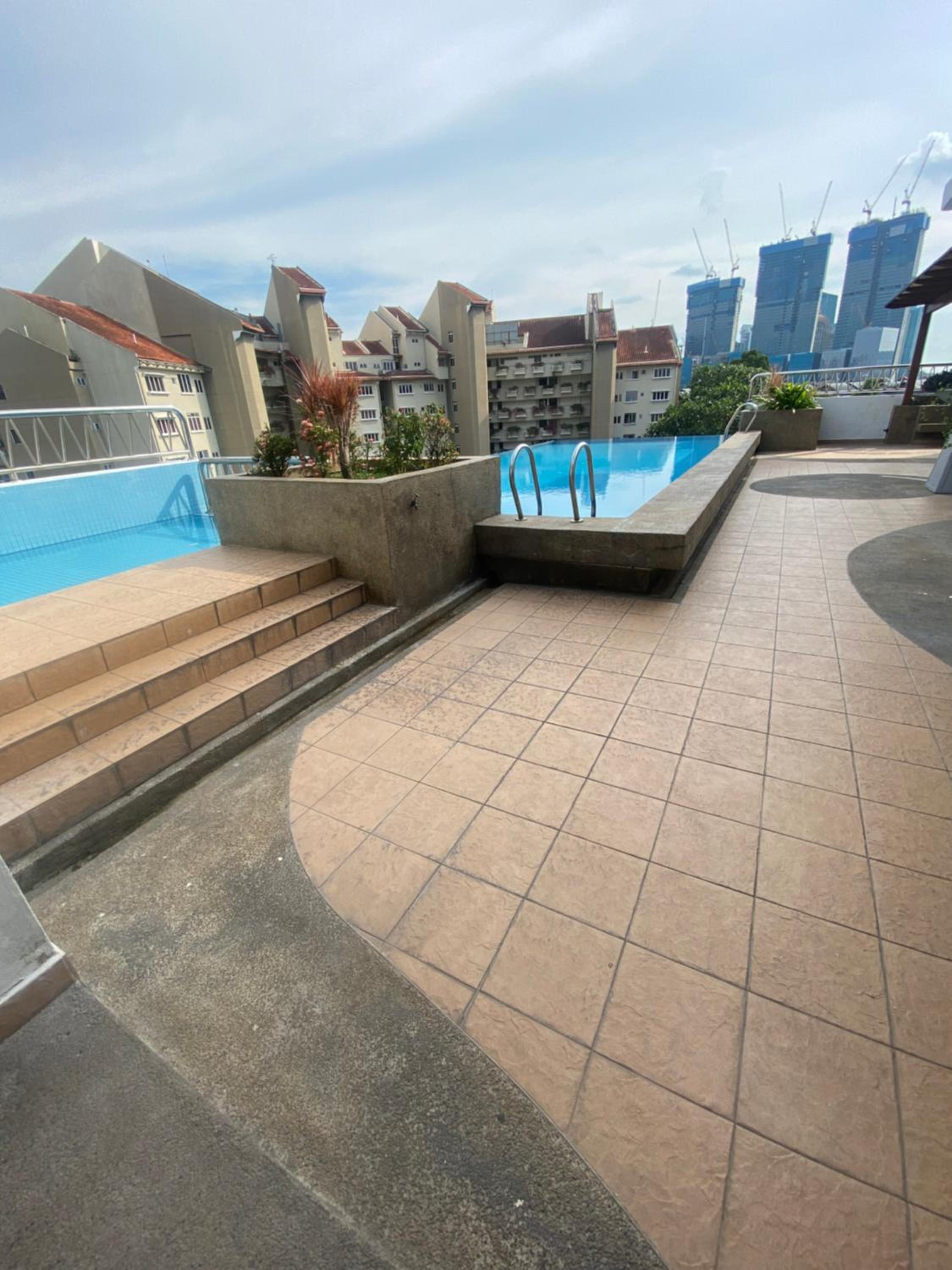 Peninsula Residences All Suite Hotel