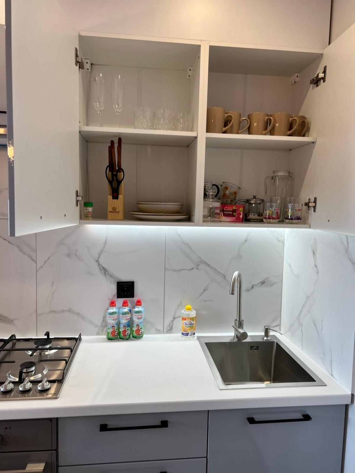 Gold Apartment Vysochana18