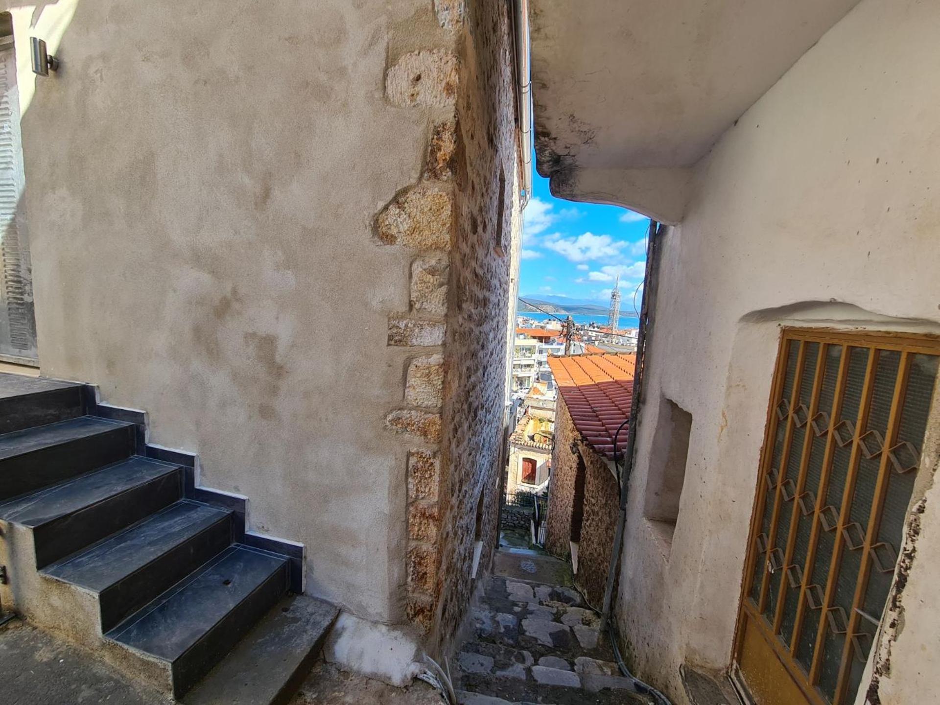 Gythio townhouse