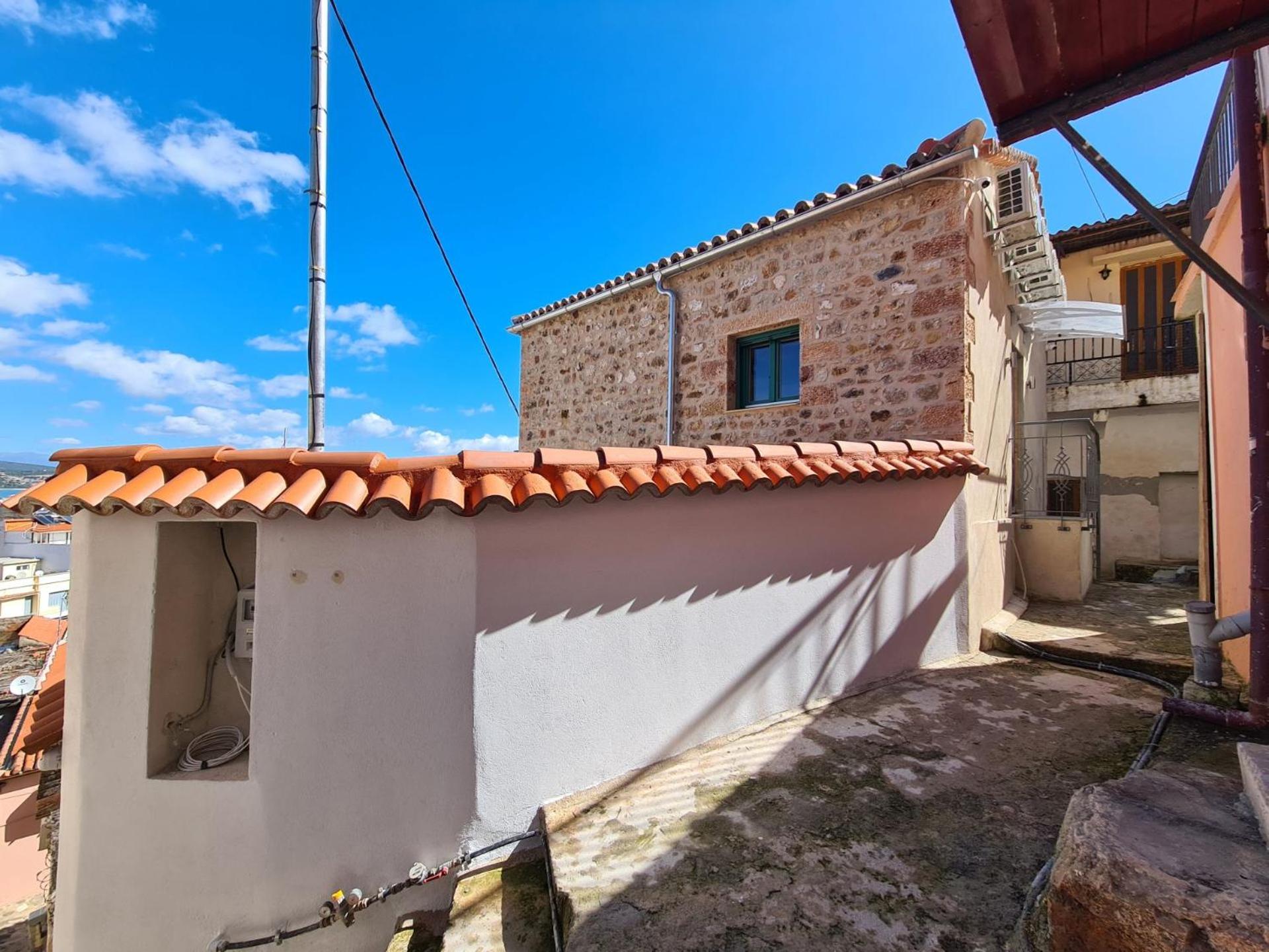 Gythio townhouse