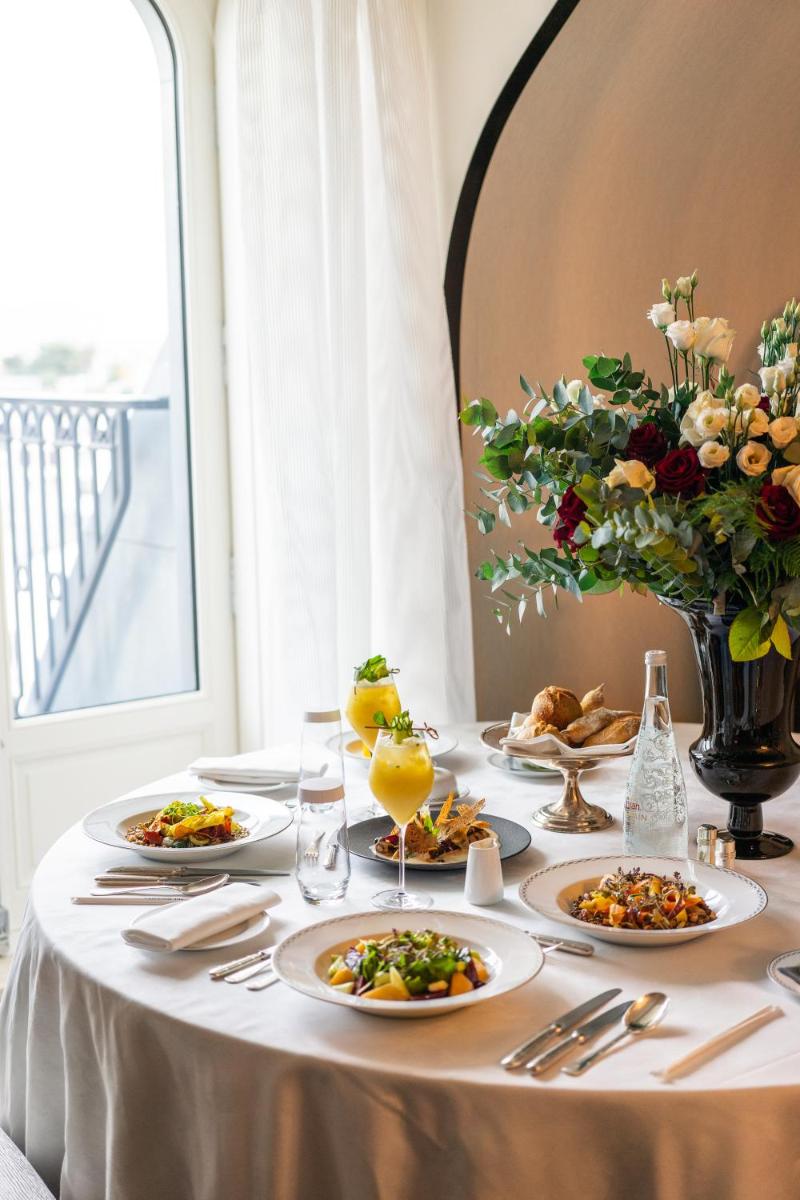 The Peninsula Paris 37