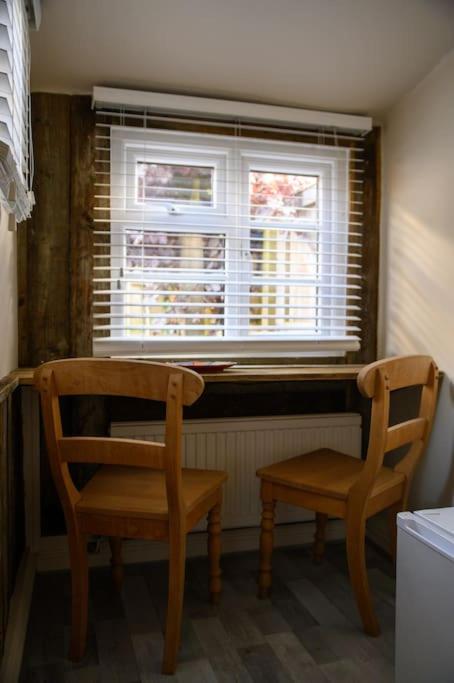 Cotswolds Corner Cottage
