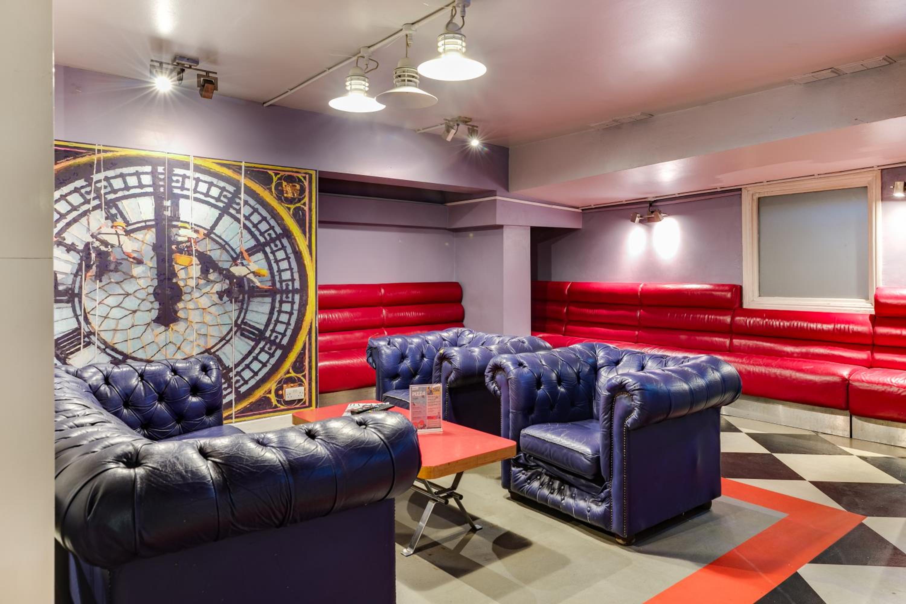 Clink261 Hostel