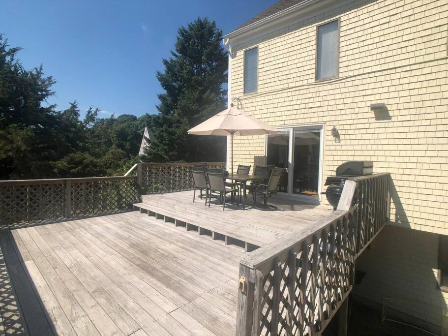 Stunning Spacious Cape Cod House with Water Views view 3