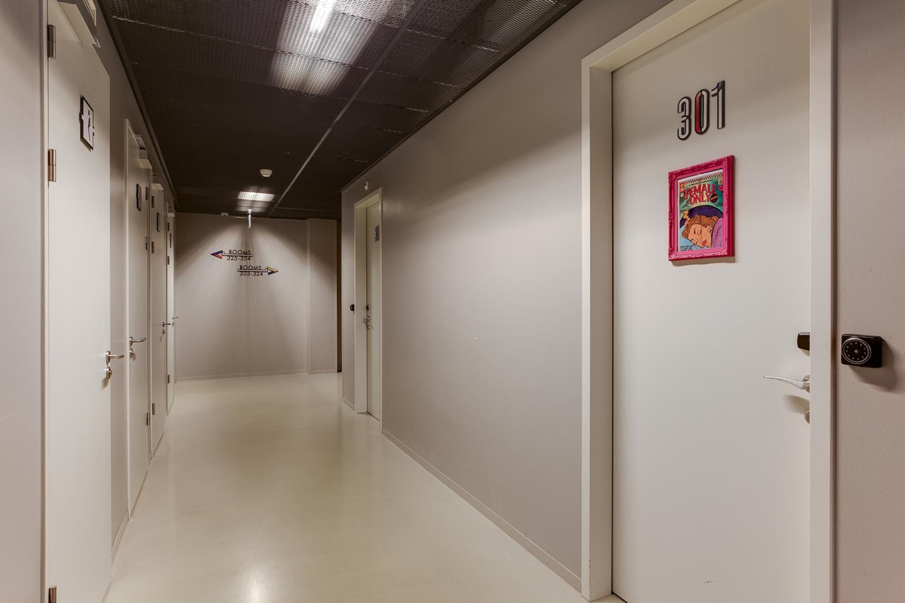 ClinkNOORD Hostel